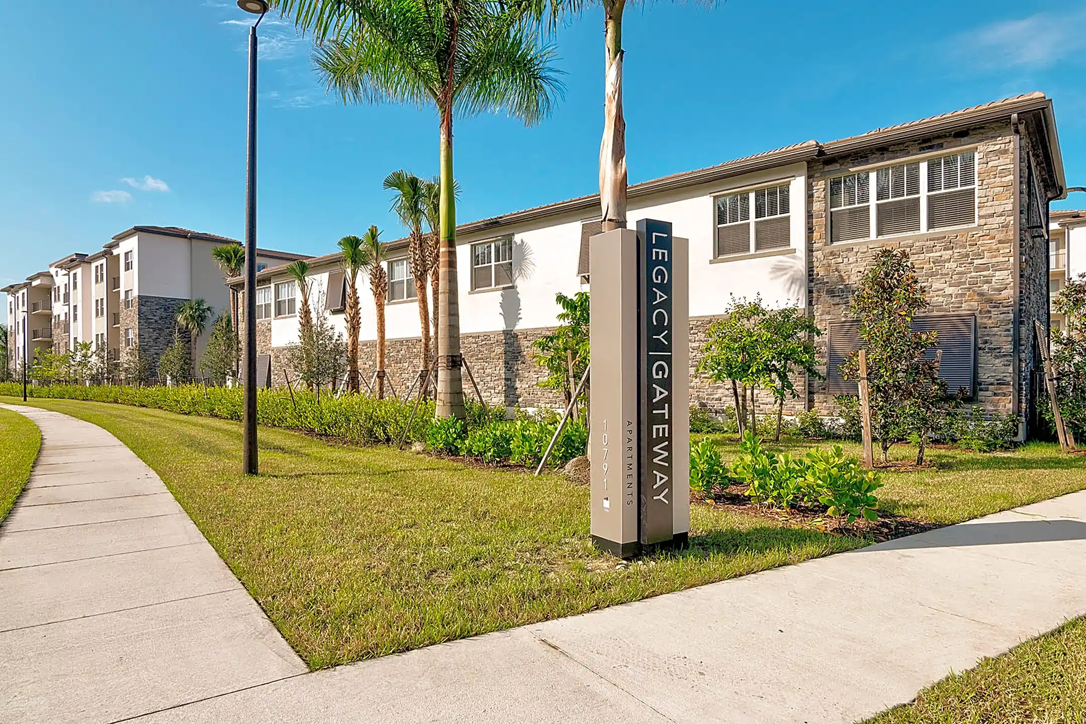 Legacy Gateway 10900 Legacy Gateway Circle Fort Myers, FL