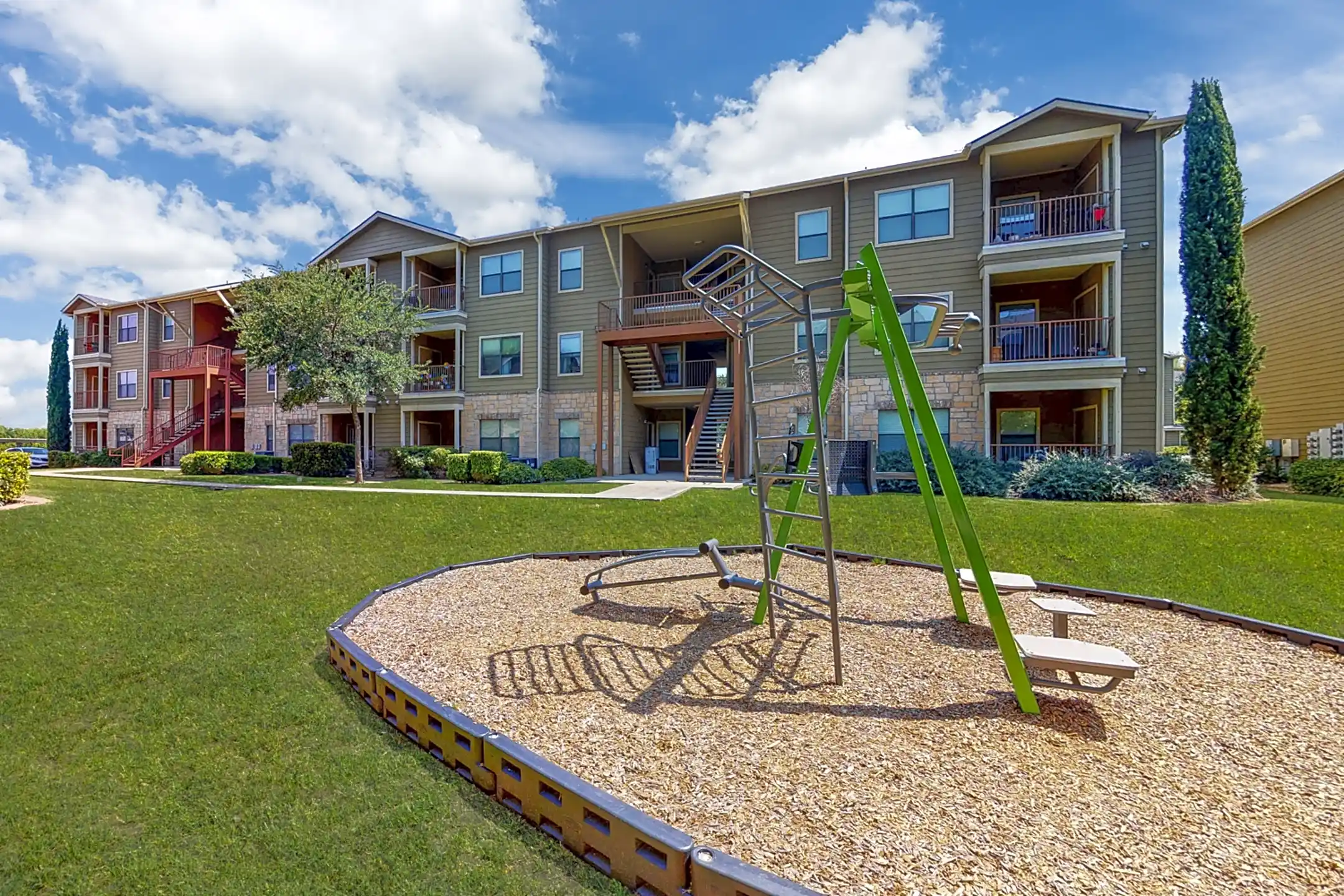 Brynwood 8711 Bowens Crossing San Antonio, TX Apartments for Rent