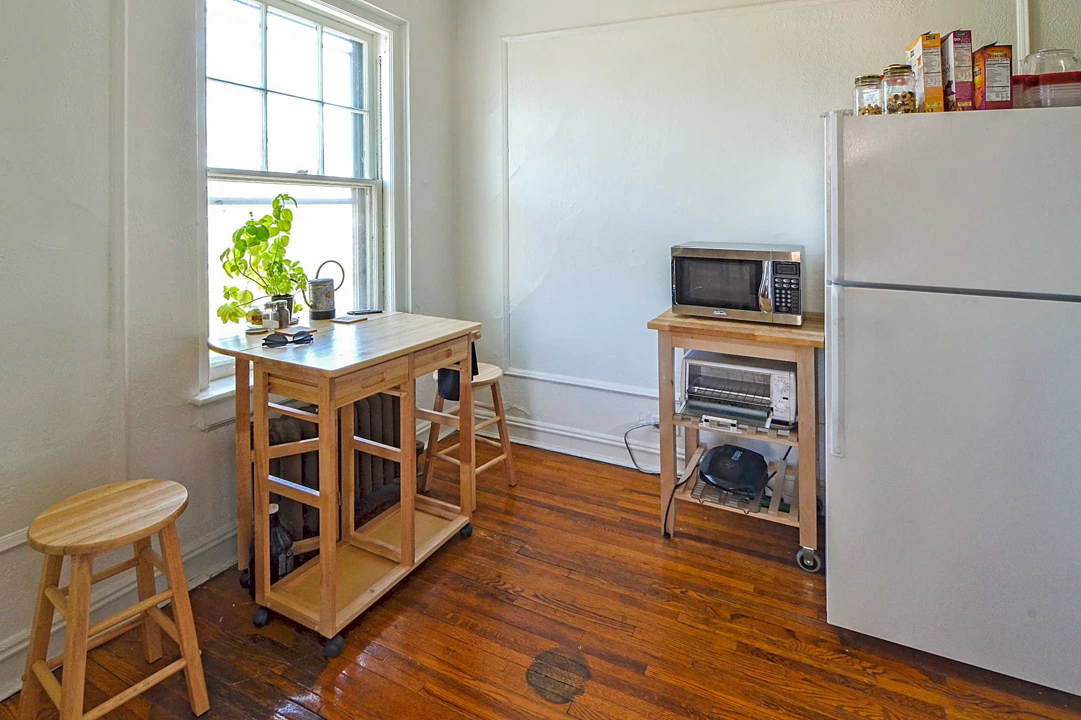 Colonial Arms Apartments Schenectady, NY 12305