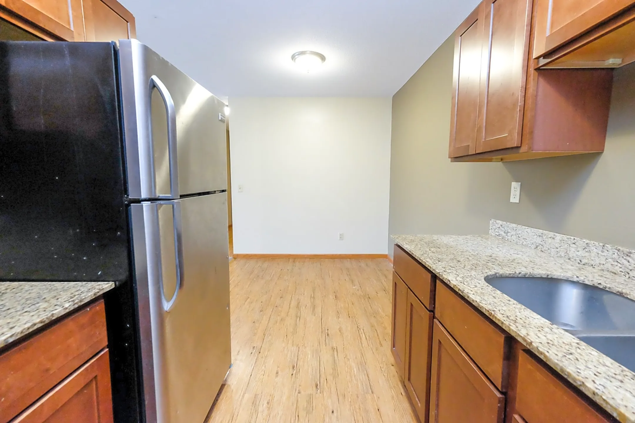 Aldrich Manor 3910 Aldrich Ave S Minneapolis, MN Apartments for