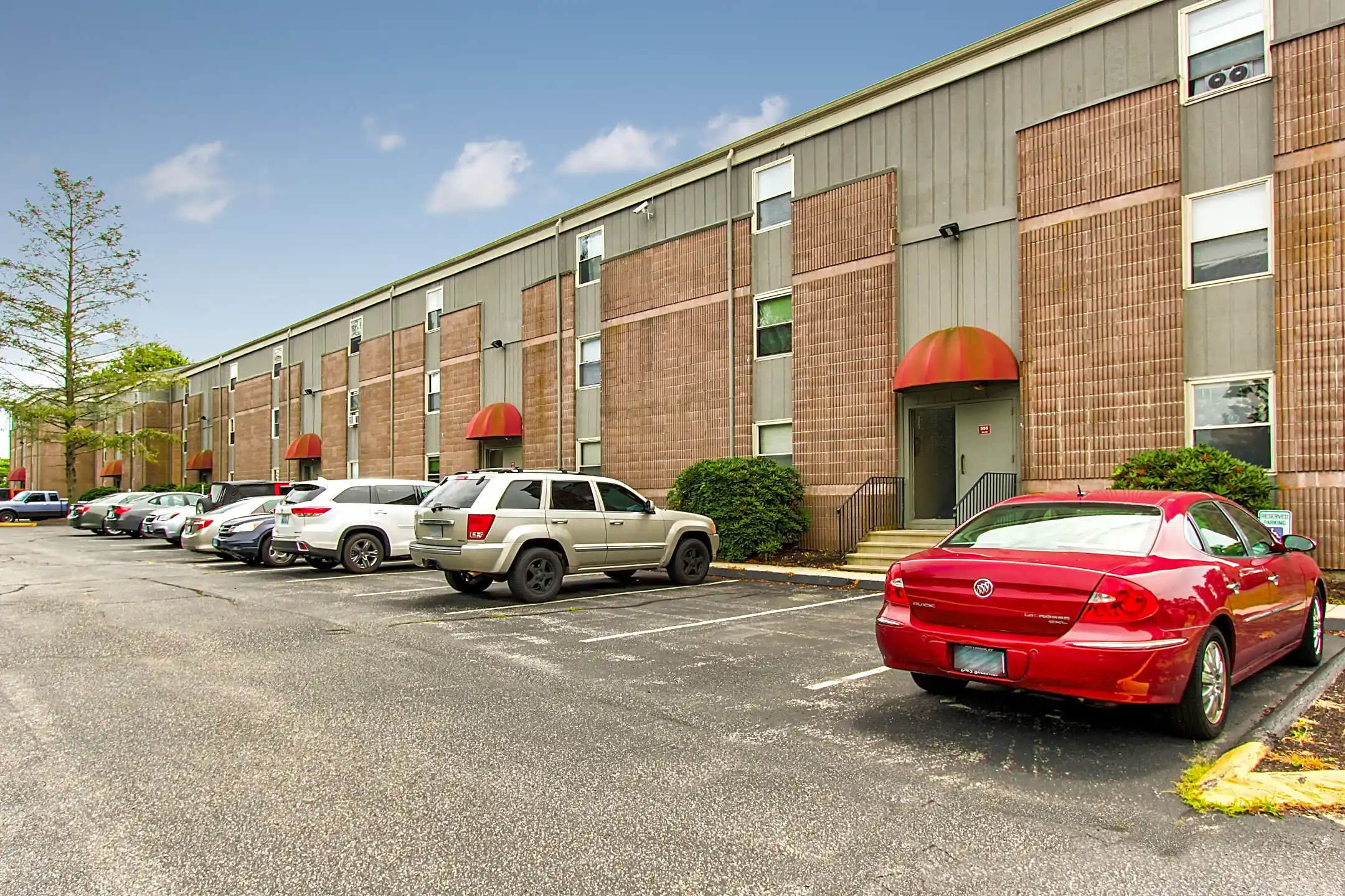 Phoenix Apartments Groton, CT 06340