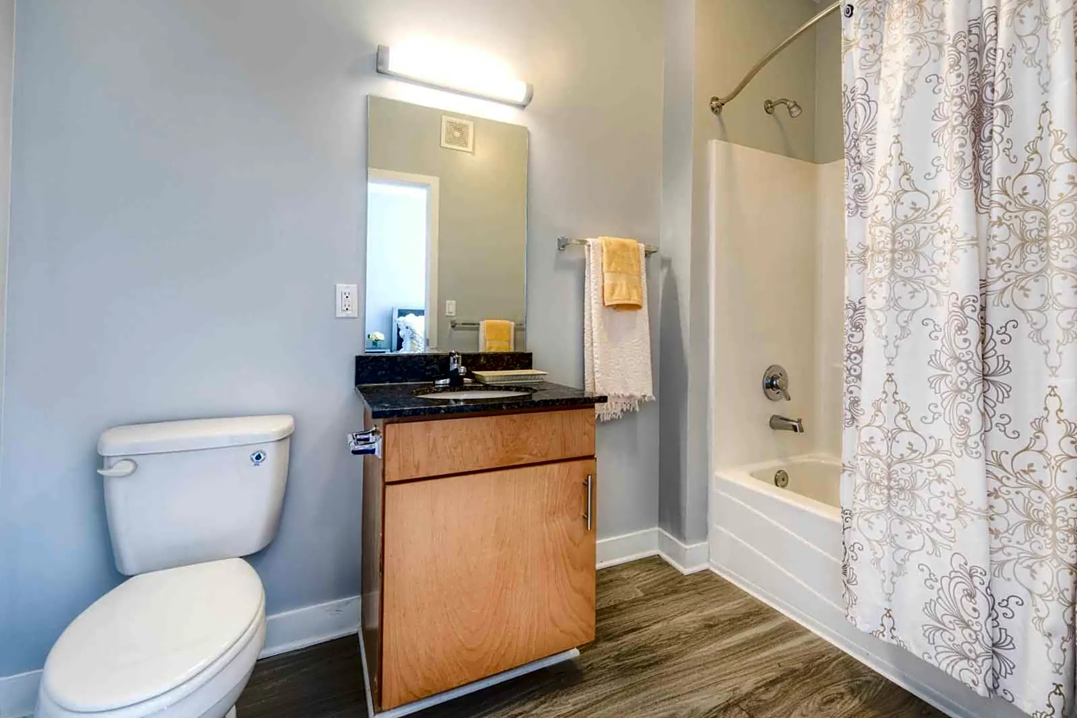 Bathroom - The Clubhouse Apartments - Louisville, KY