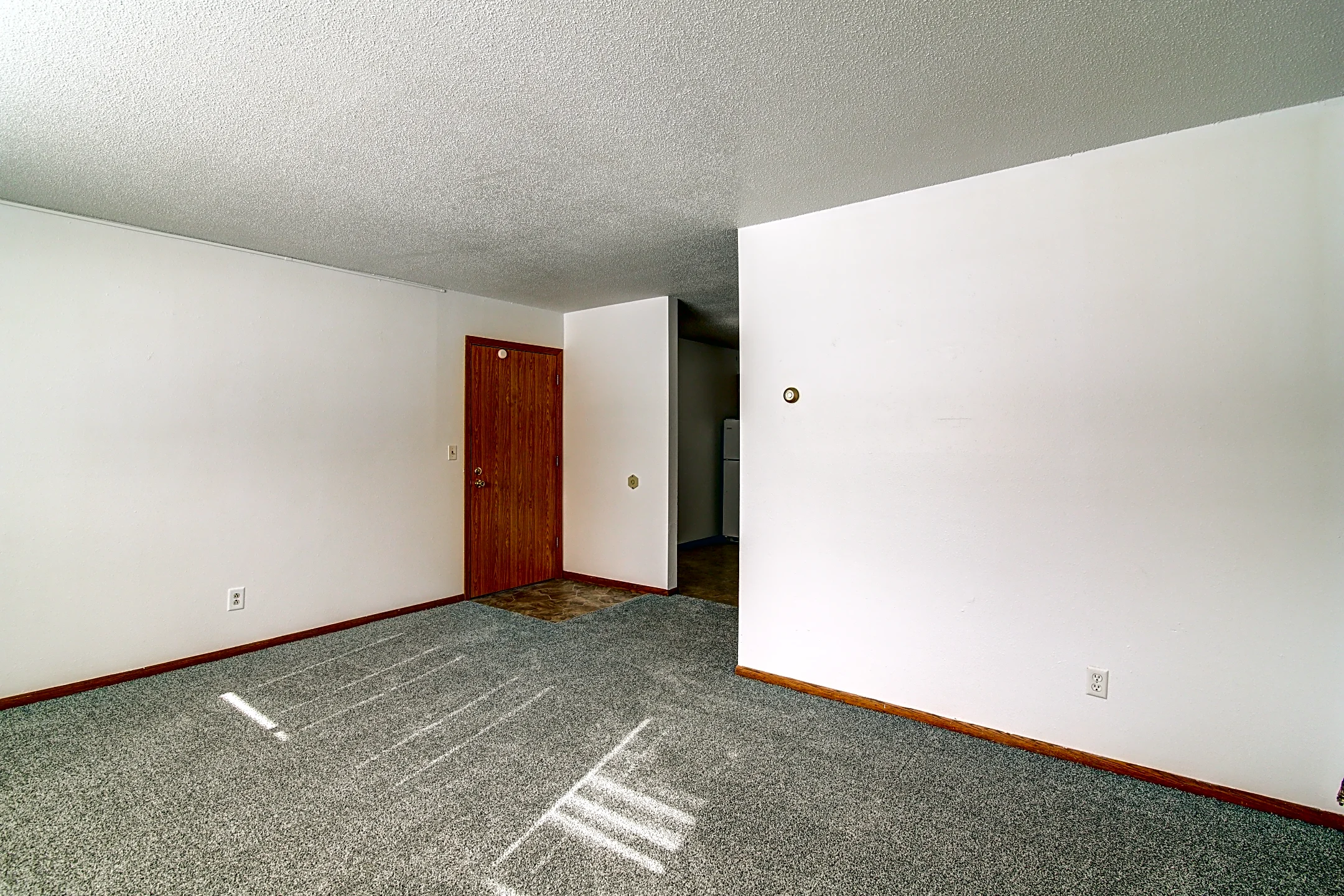 Living Room - Northridge Apartments - Jamestown, ND