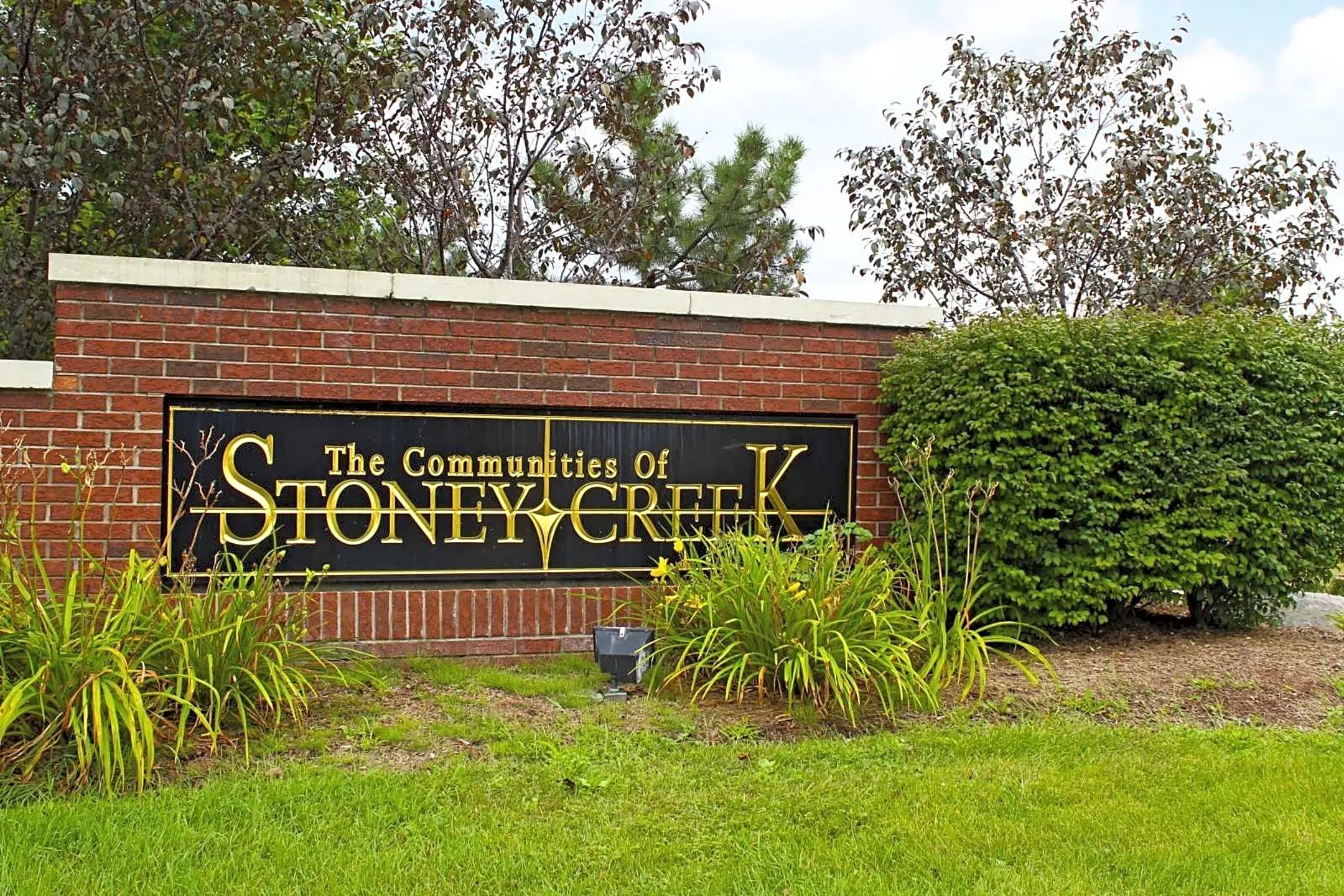 Stoney Creek Village Apartments - 56965 Stoney Creek Dr | Shelby ...