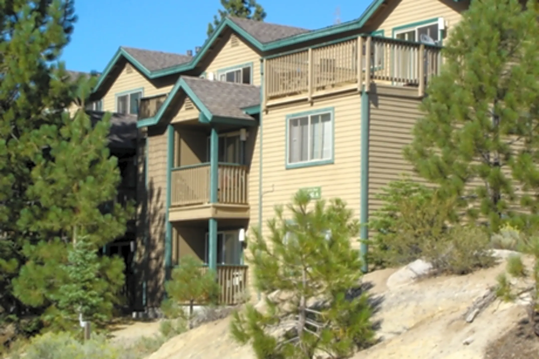 Lake Vista & Meadowbrook 129 Market Street Stateline, NV Apartments