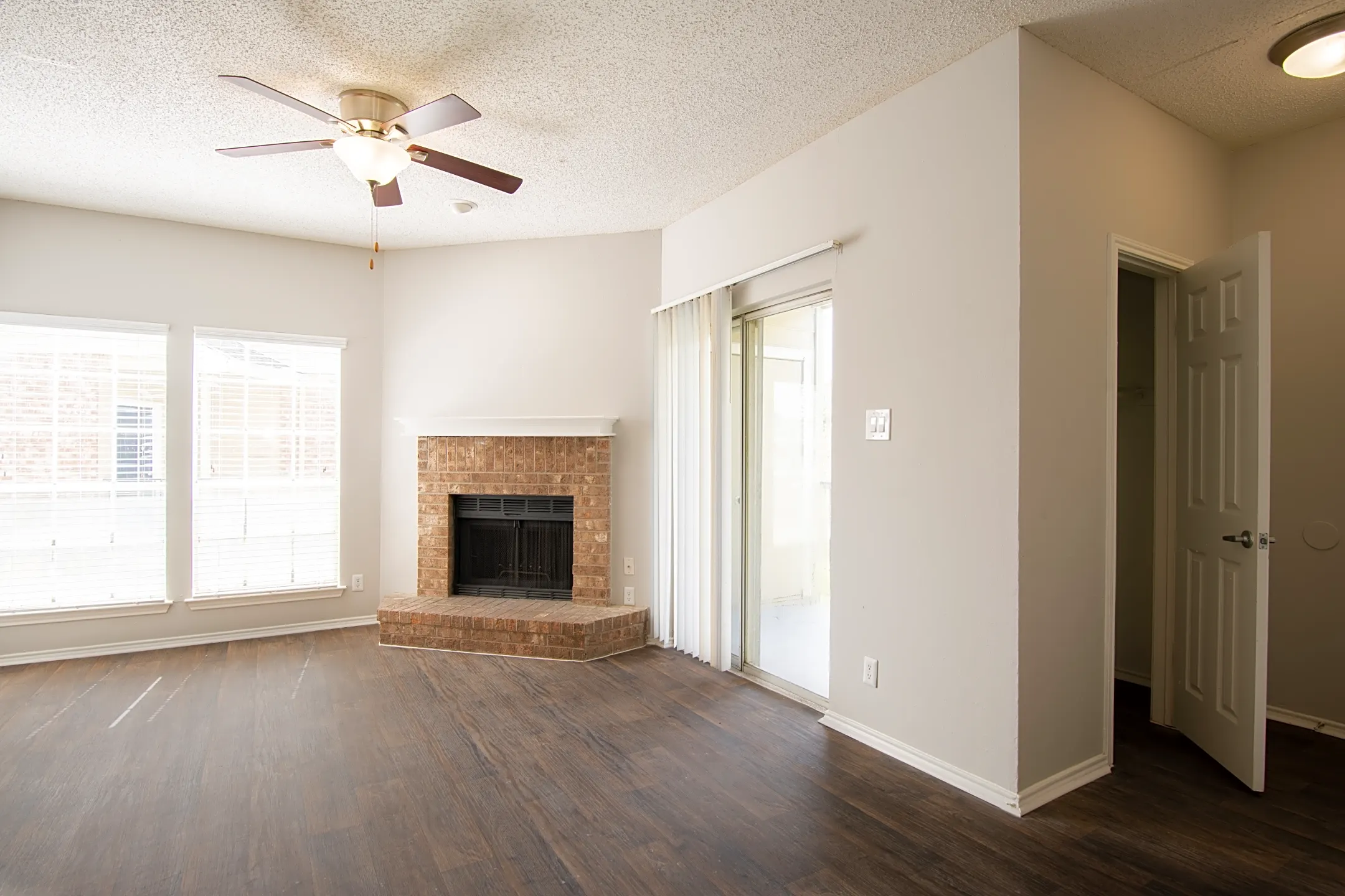 Living Room - Summer House - Corpus Christi, TX
