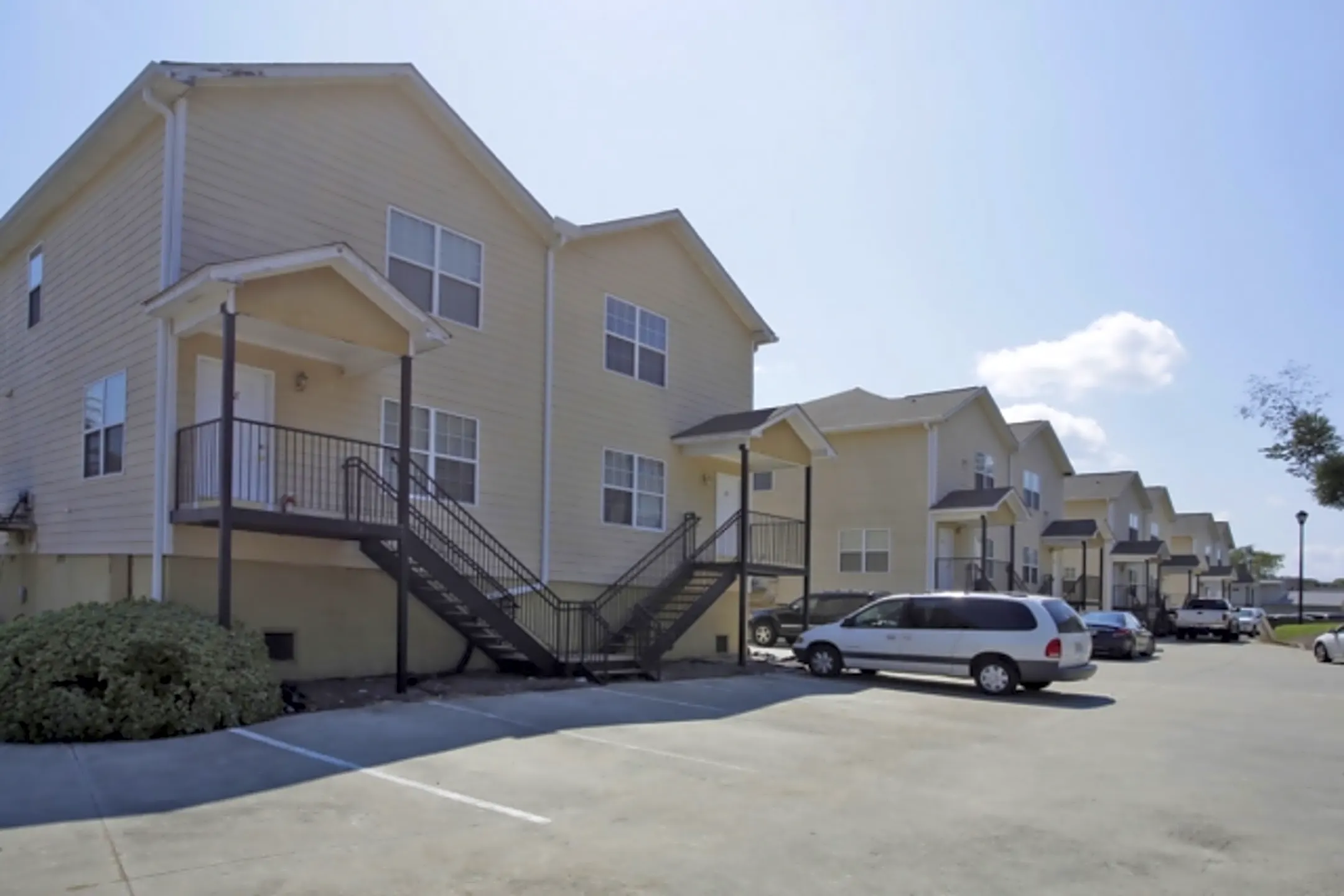 College Station Apartments 501 N Wilkinson St Milledgeville, GA Apartments for Rent Rent.