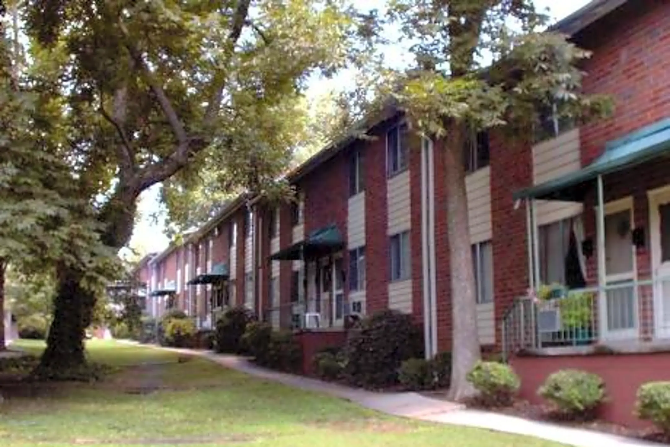 Station Square Apartments 1065 Seaboard Ave NE Atlanta, GA