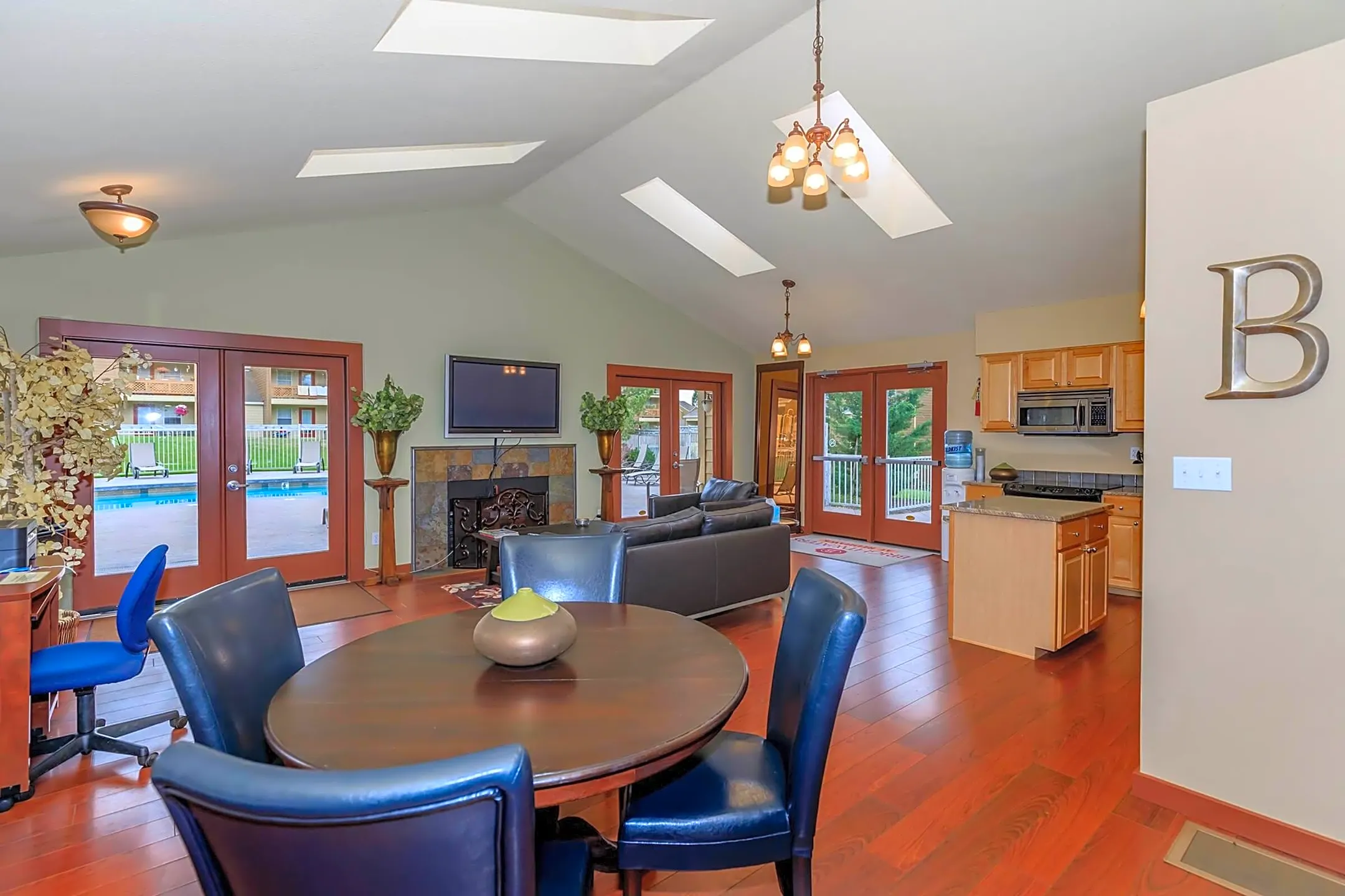 Brightwaters At Redhawk Apartments Portland, OR 97224