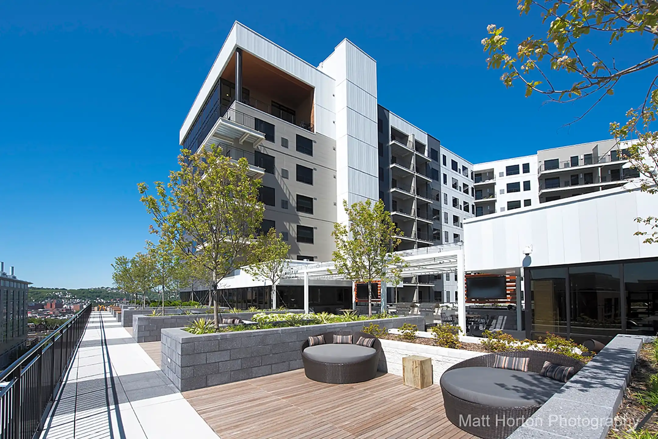 SkyVue Apartments Pittsburgh, PA 15213