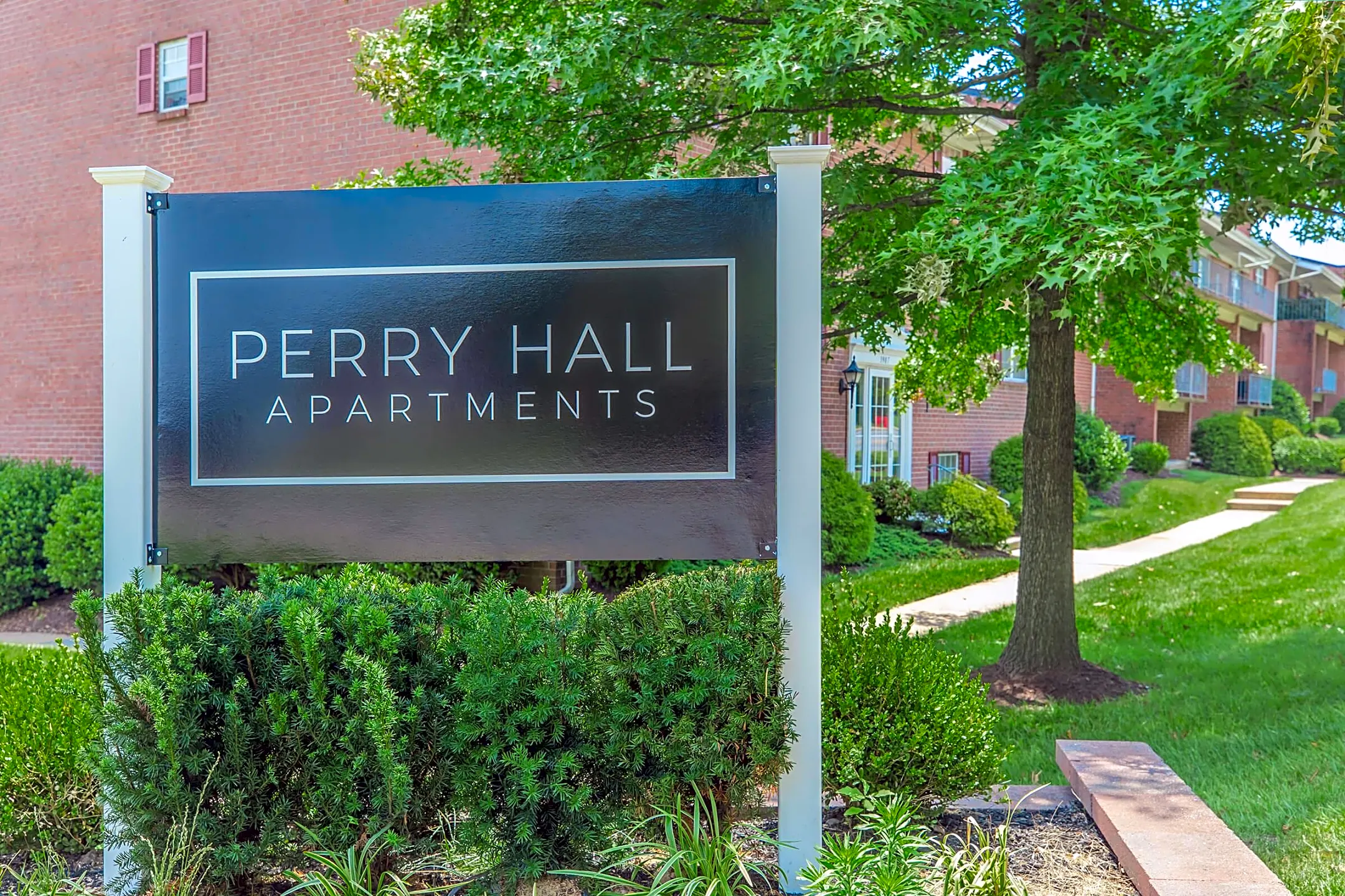 Community Signage - Perry Hall Apartments - Nottingham, MD