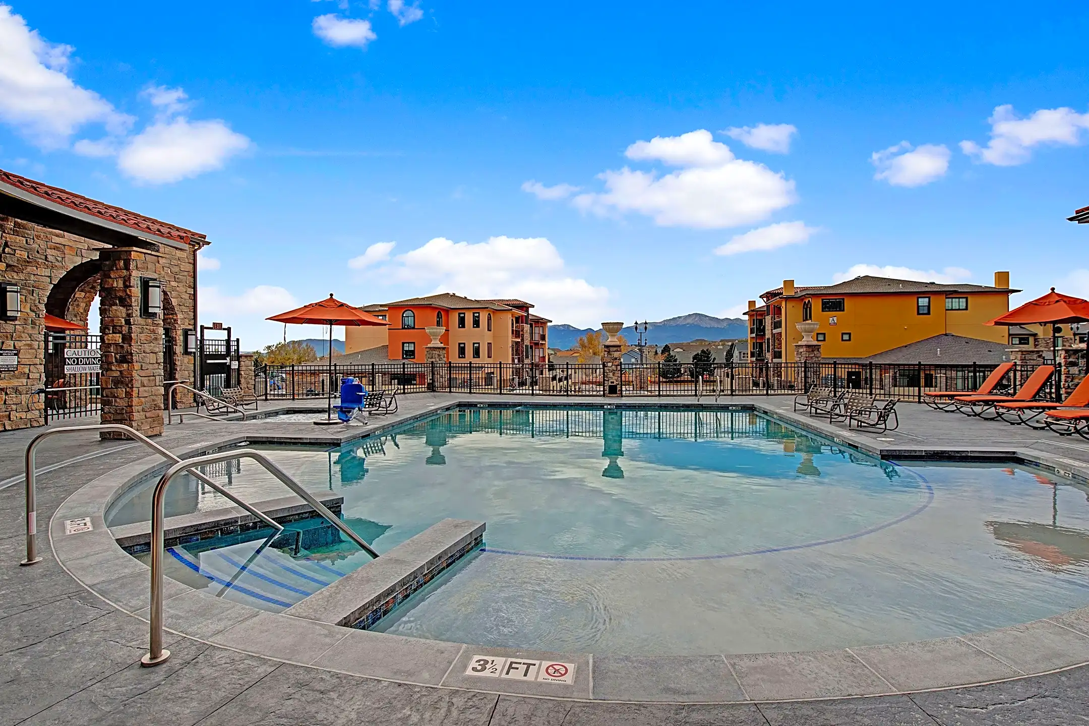 la-bella-vita-apartment-homes-4505-amarosa-heights-colorado-springs