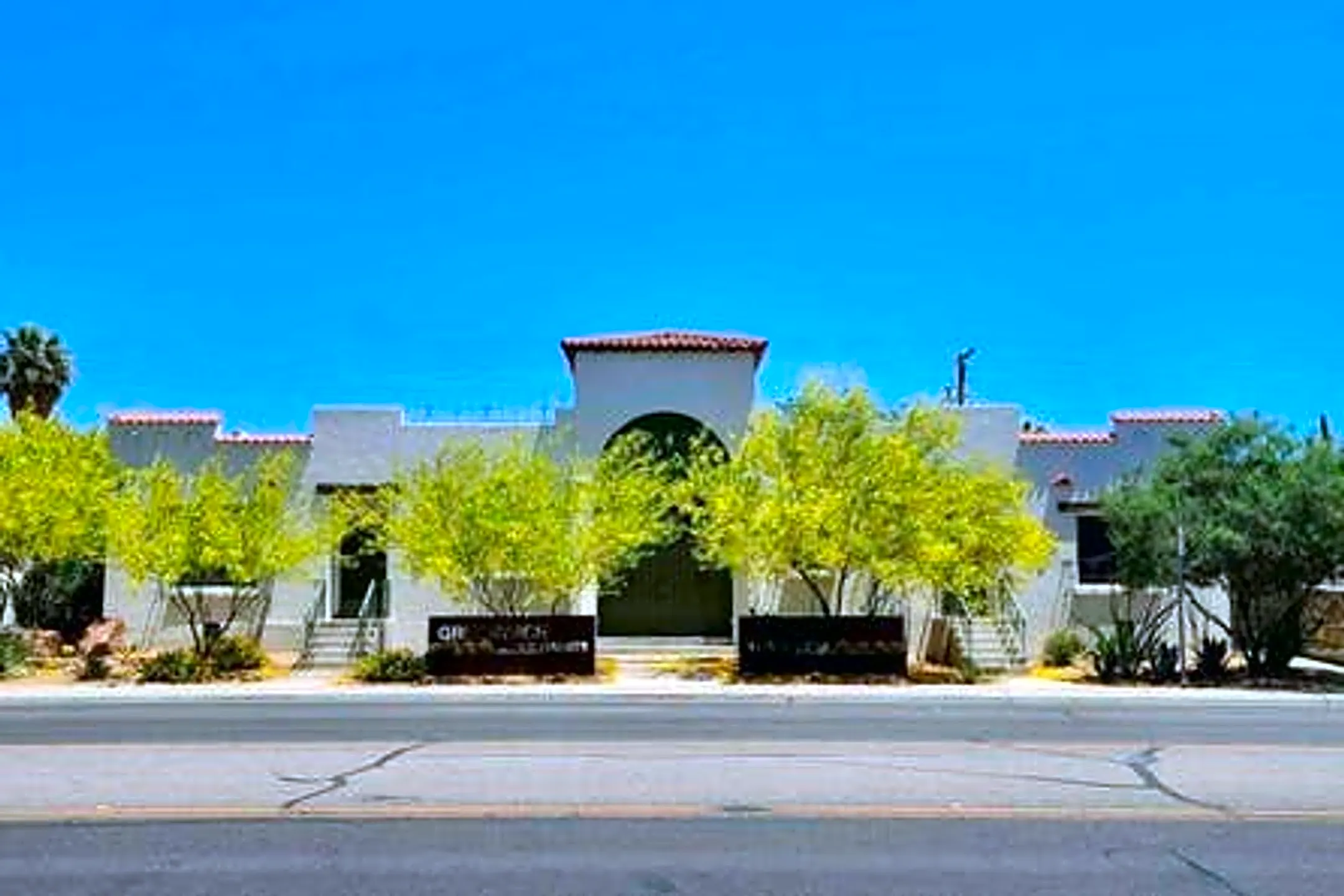 Greenwich Apartments - 1916 N. Mesa | El Paso, TX Apartments for Rent ...