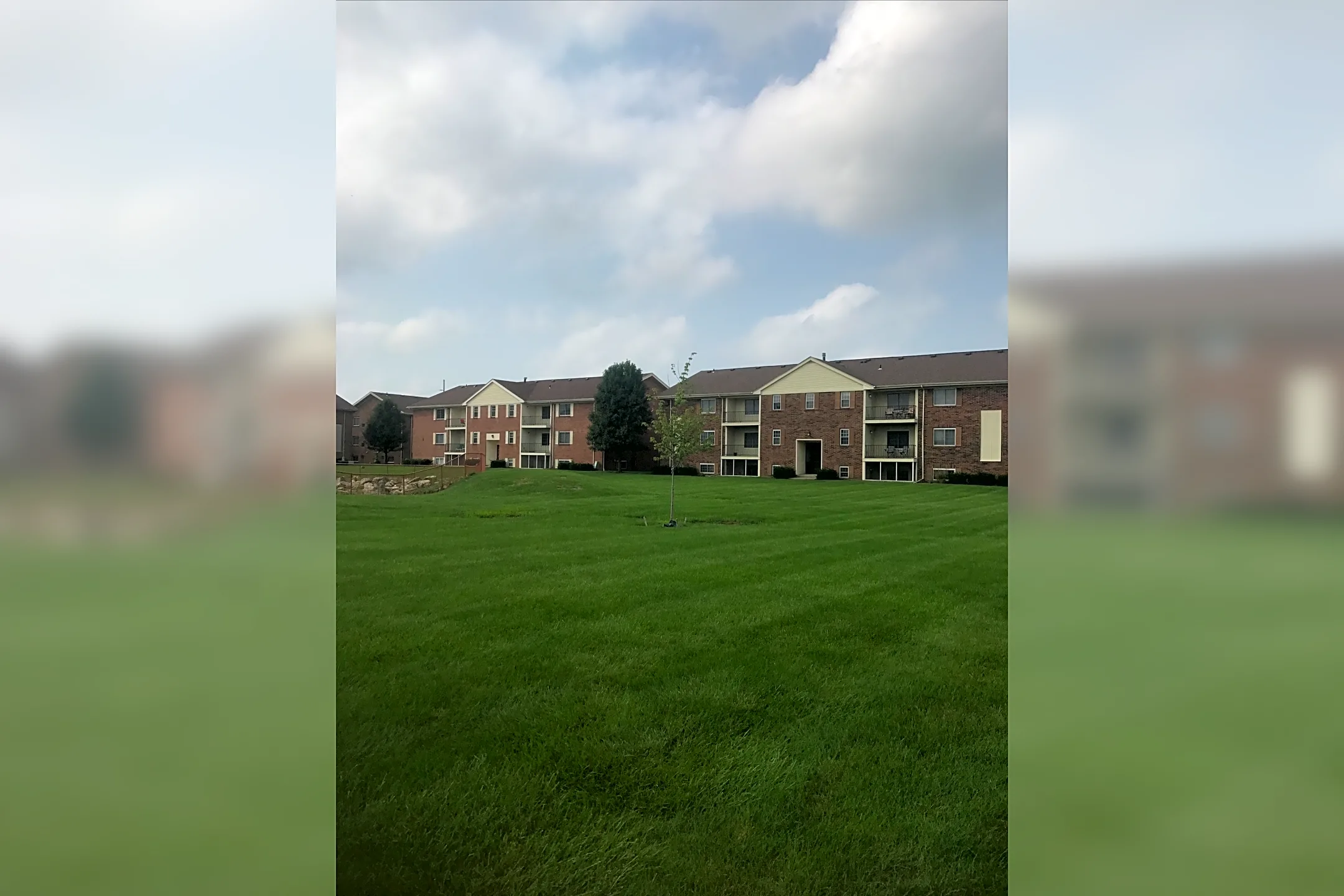 Pool - University Village Apartments - Bowling Green, OH