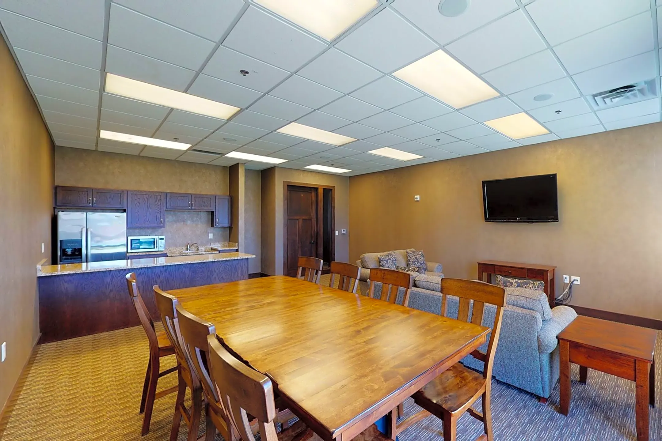 MacArthur Square Apartments 5000 S MacArthur Ln Sioux Falls, SD