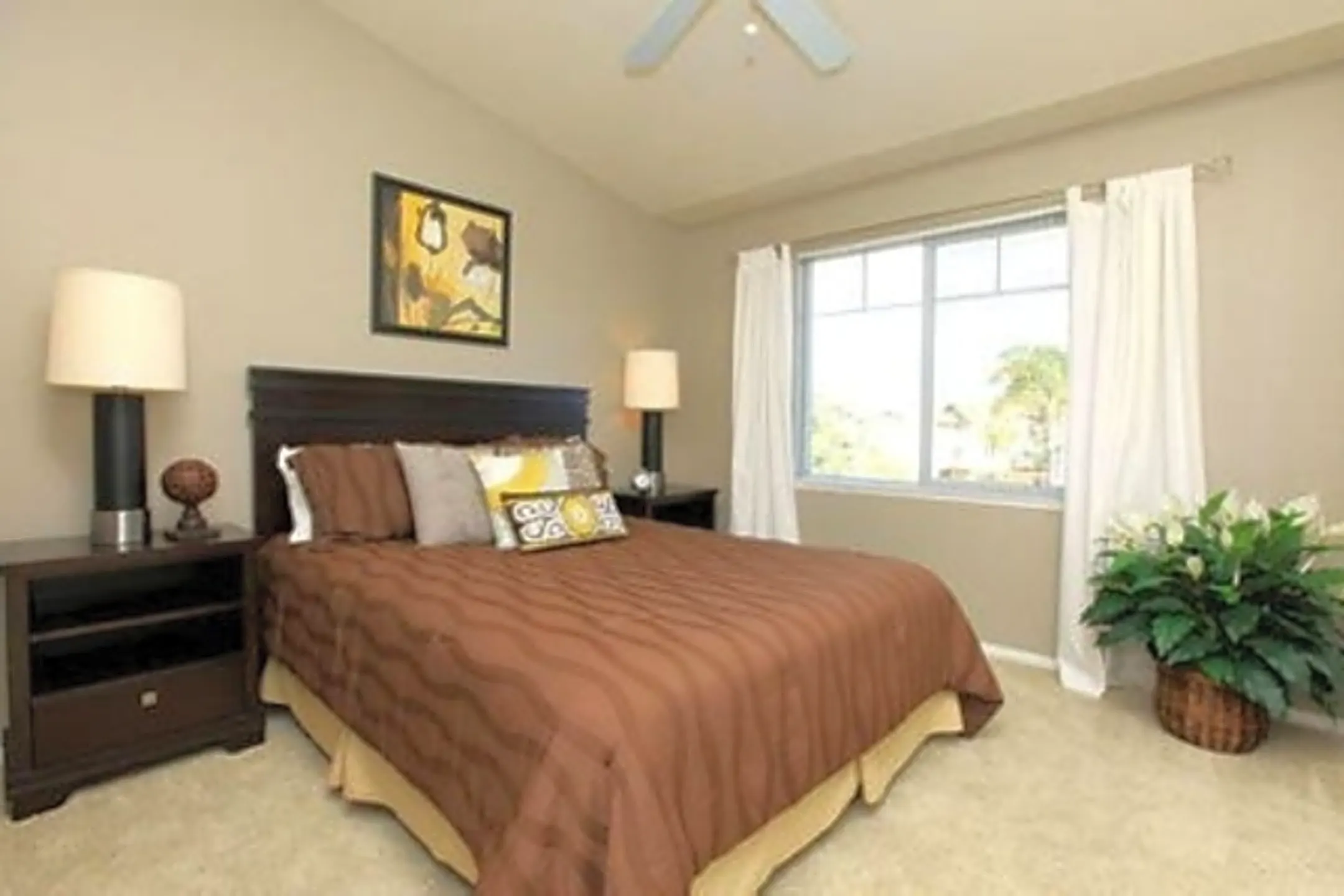 Arbors Parc Rose 1500 Tulipan Circle Oxnard, CA Apartments for Rent