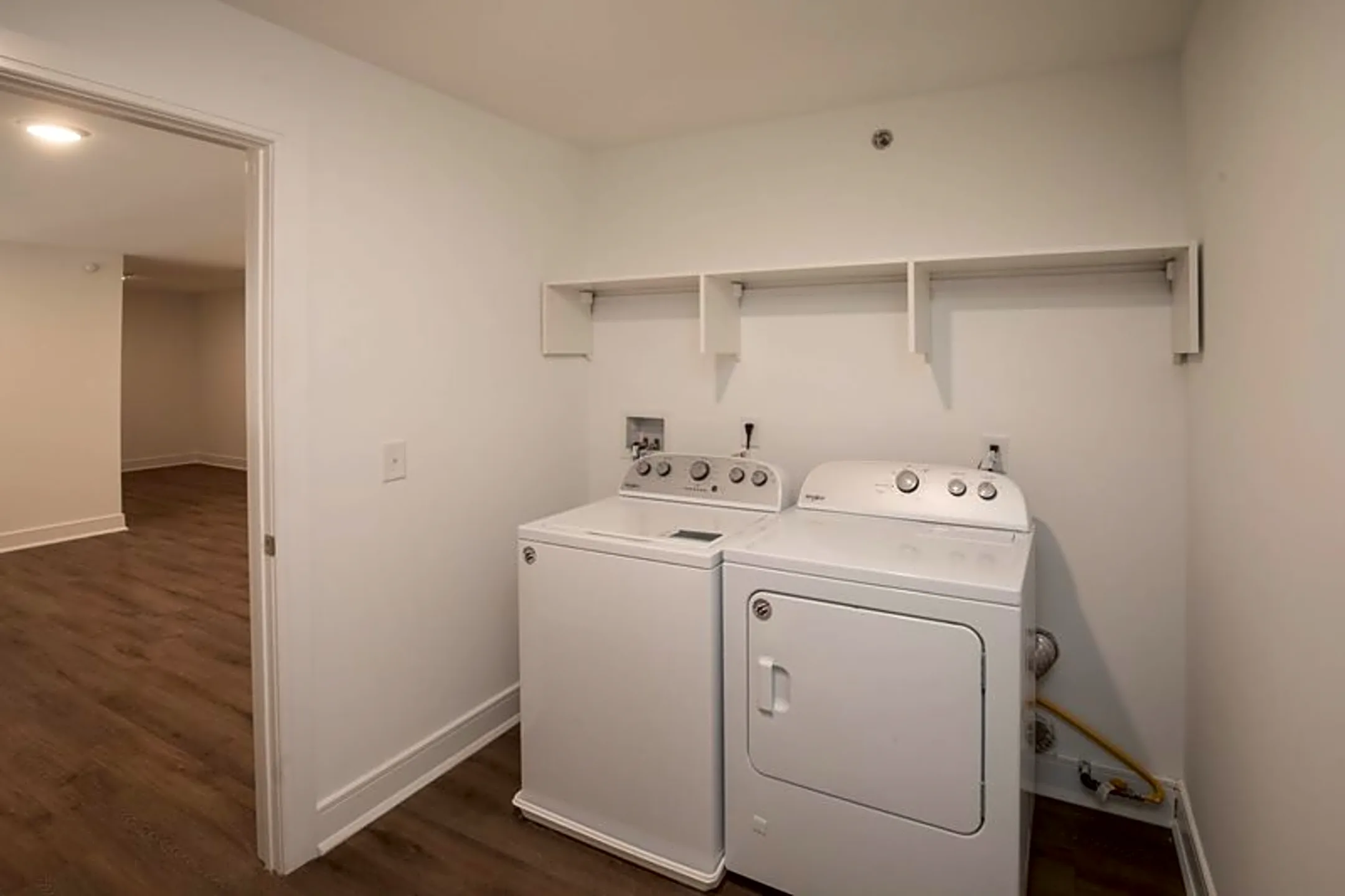 The Dayton Luxury Apartments 150 South Broad Street Ridgewood, NJ