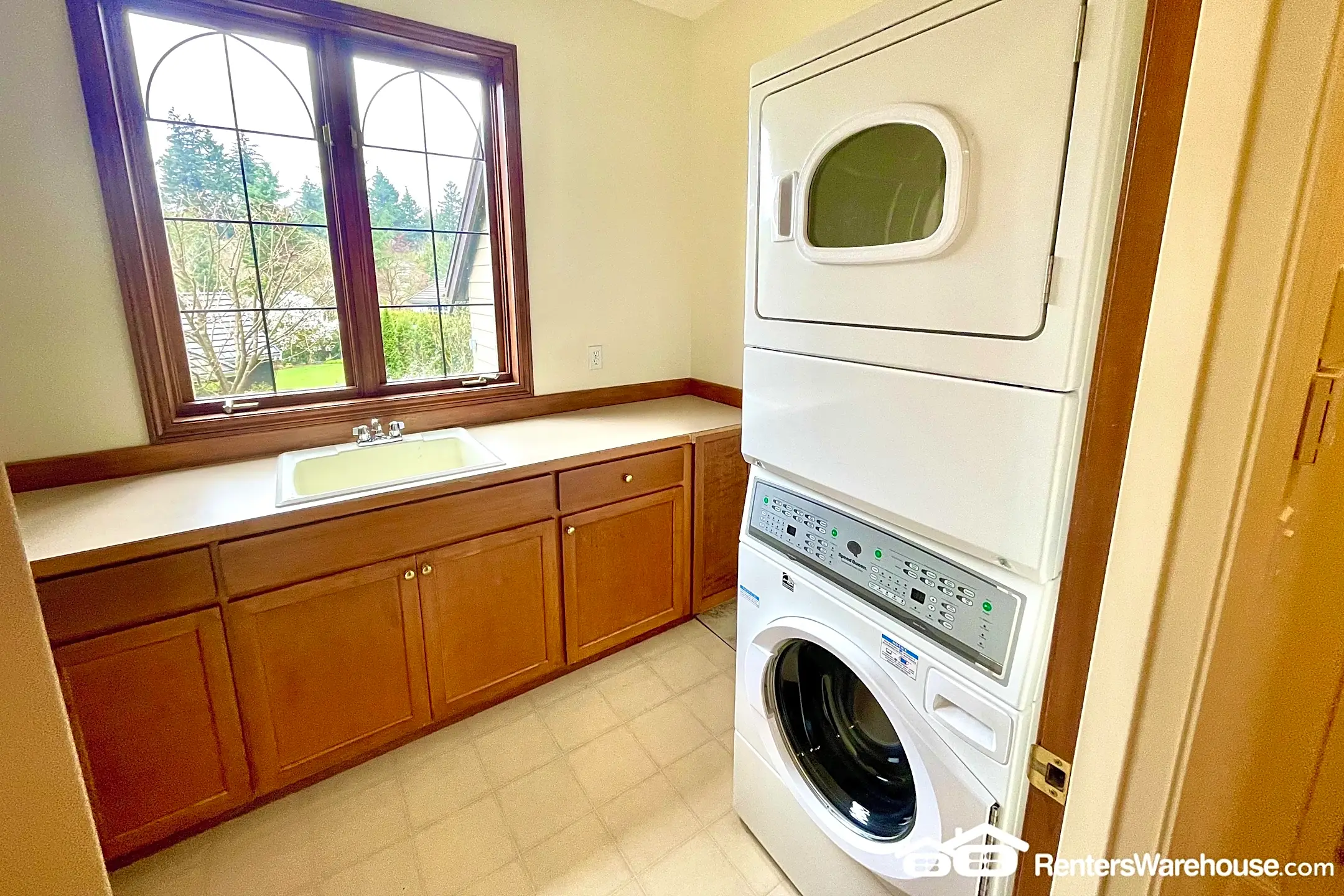 Bathroom - 1668 100th Pl SE - Bellevue, WA