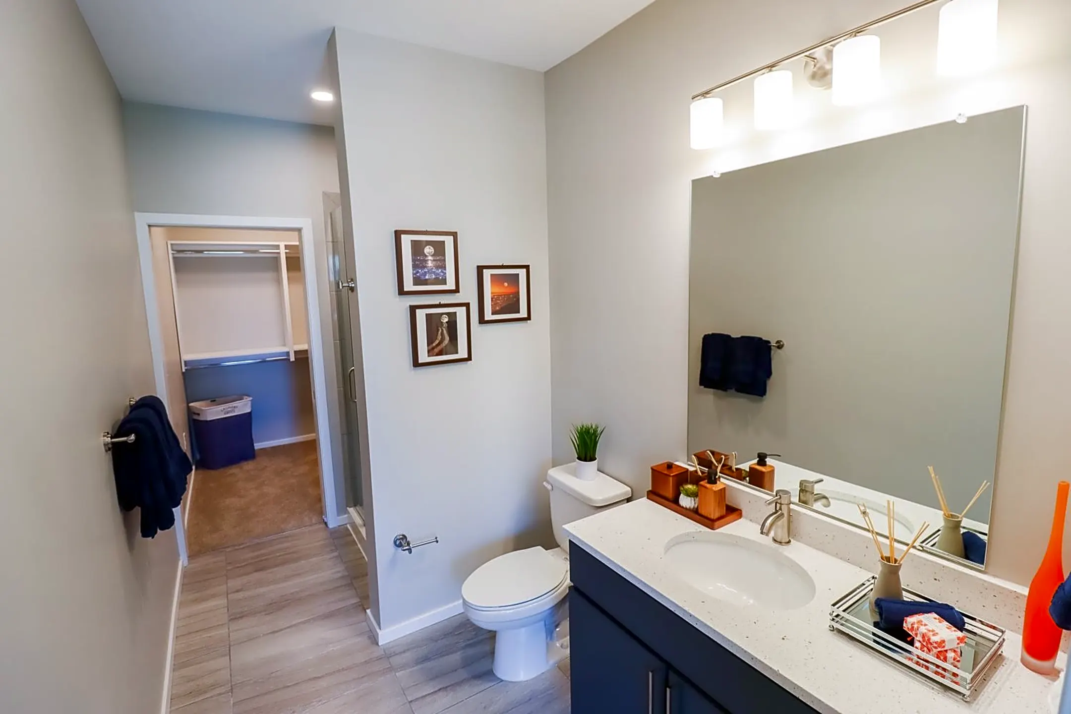 Bathroom - The Pointe at Polaris - Columbus, OH