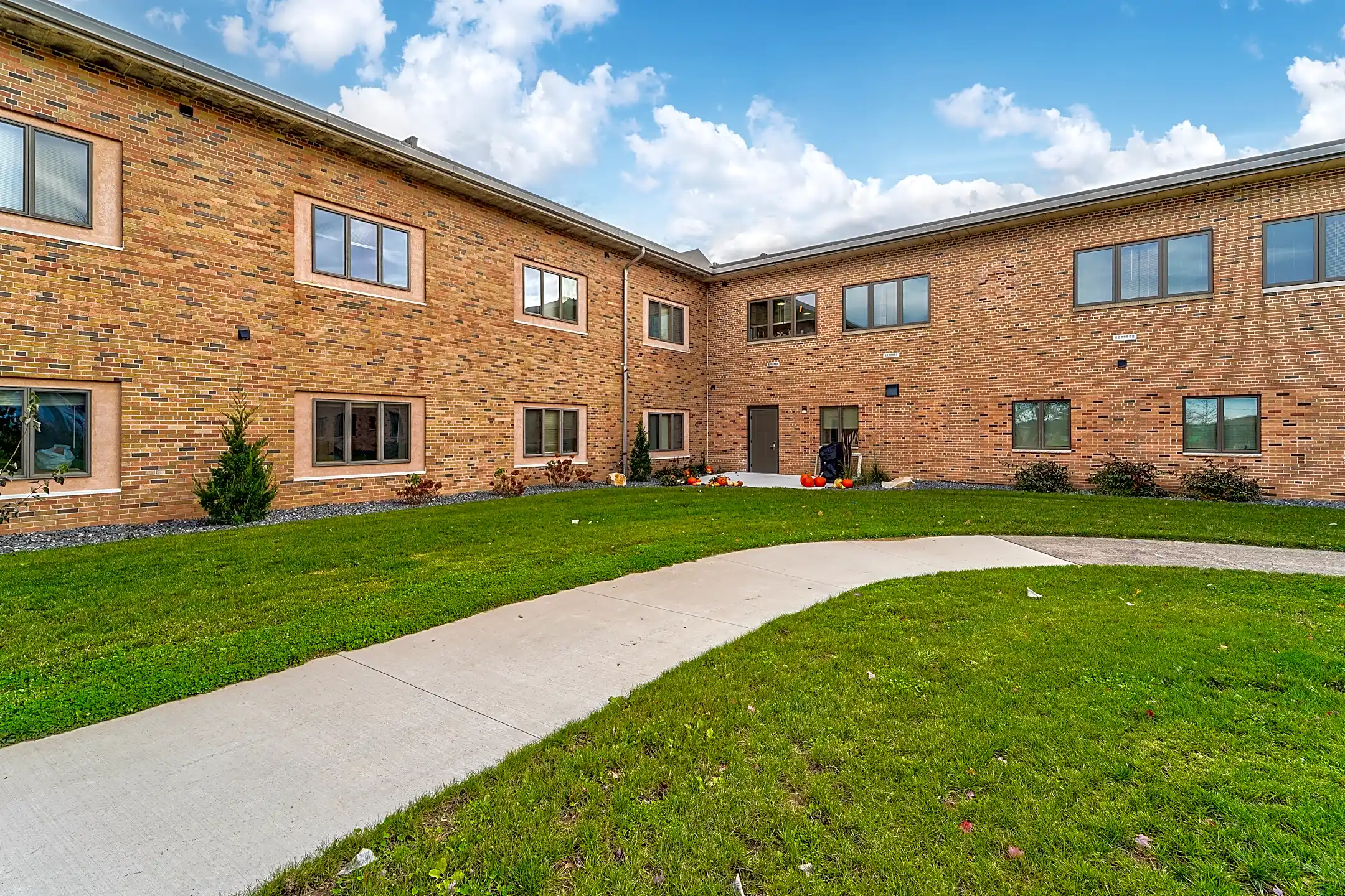 Sunset Place Apartments 216 Sunset Place Neillsville, WI Apartments