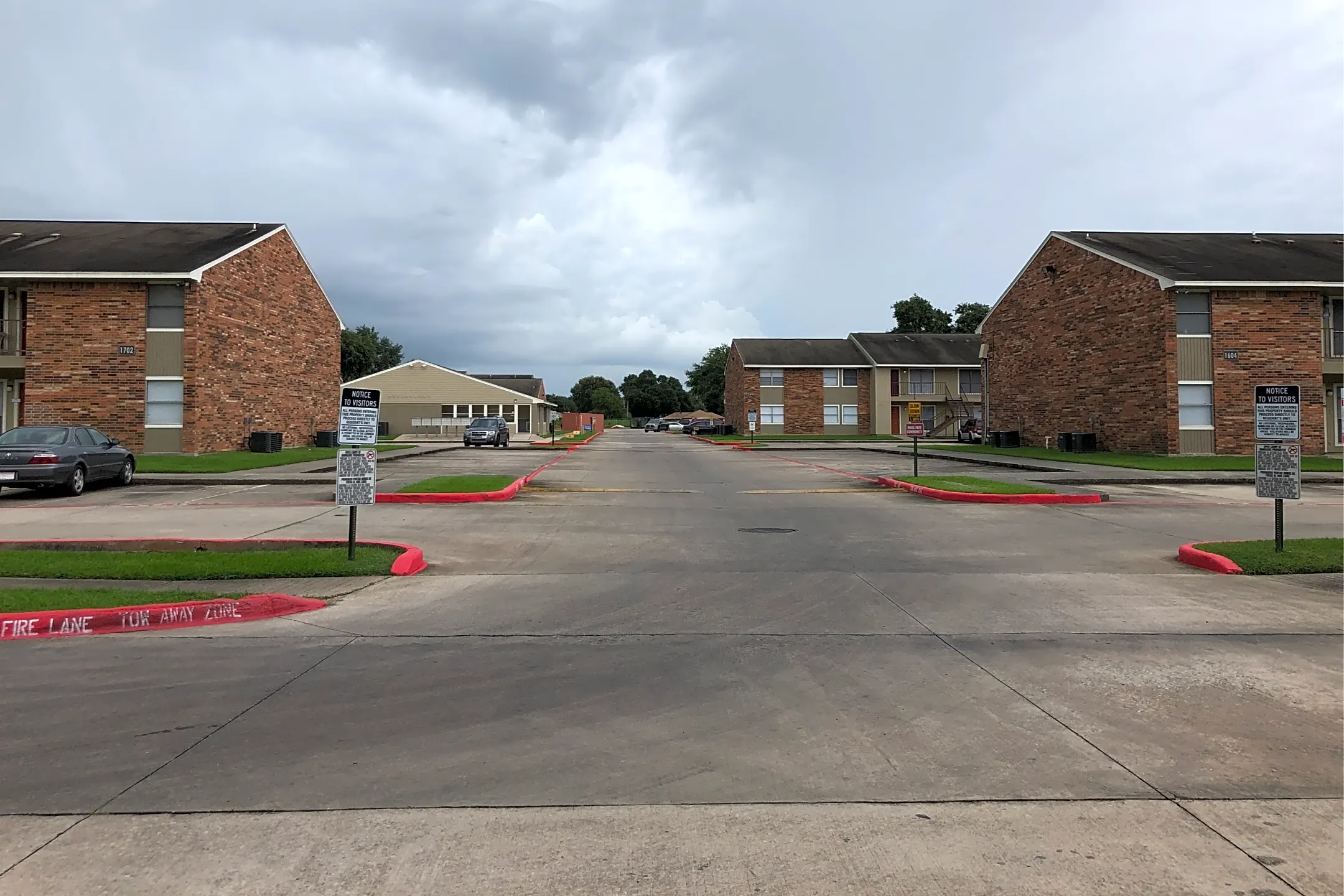 Rampart Apartments - Port Arthur, TX 77642