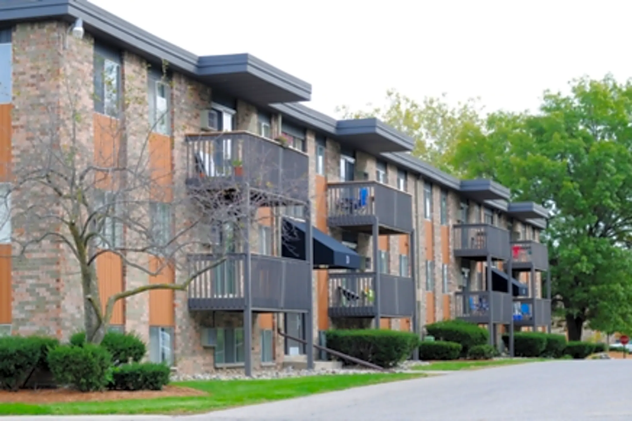 Abbott Pointe - East Lansing, MI 48823