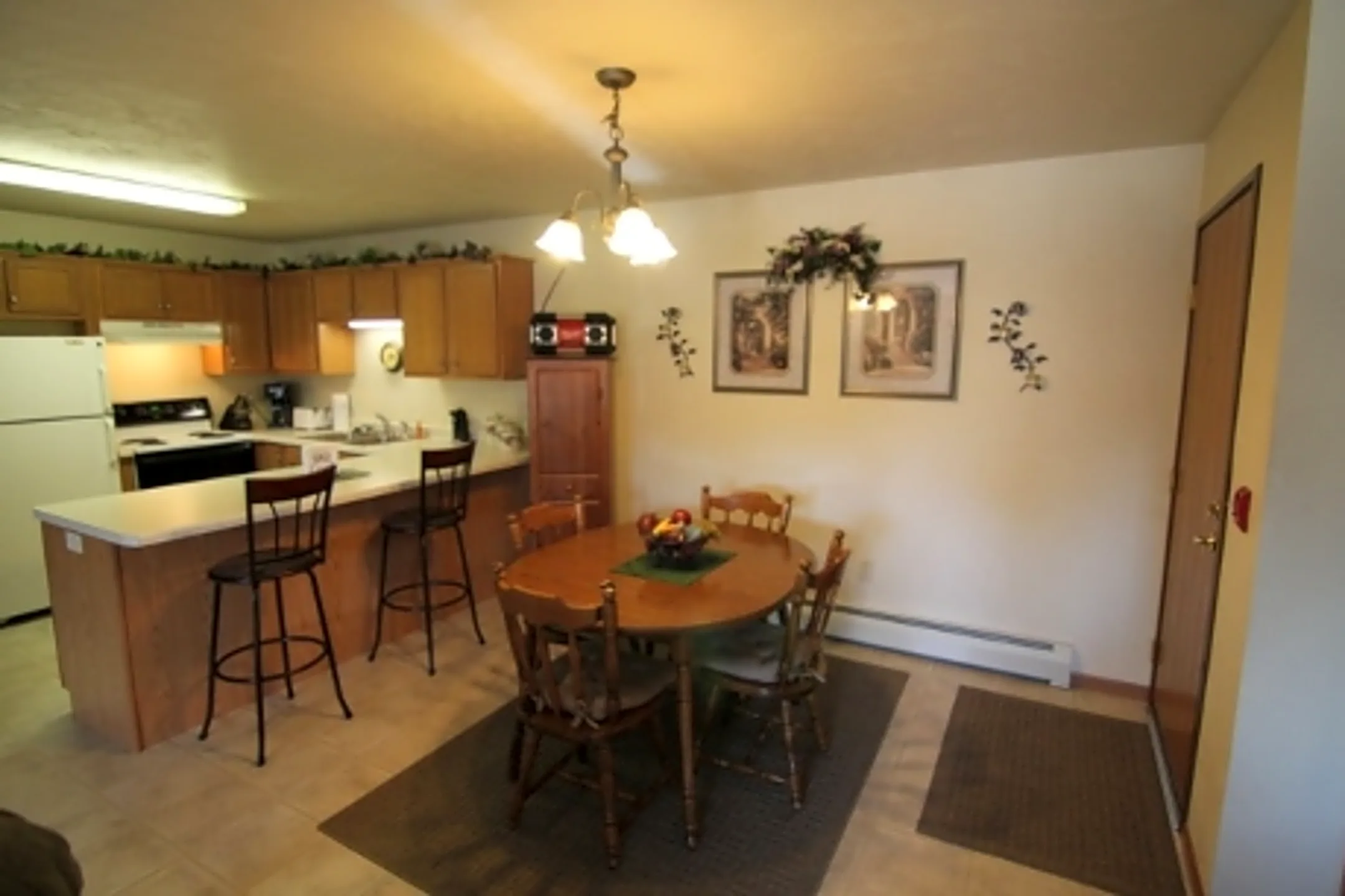 The Meadows Apartments 3220 Mary St WI Apartments for