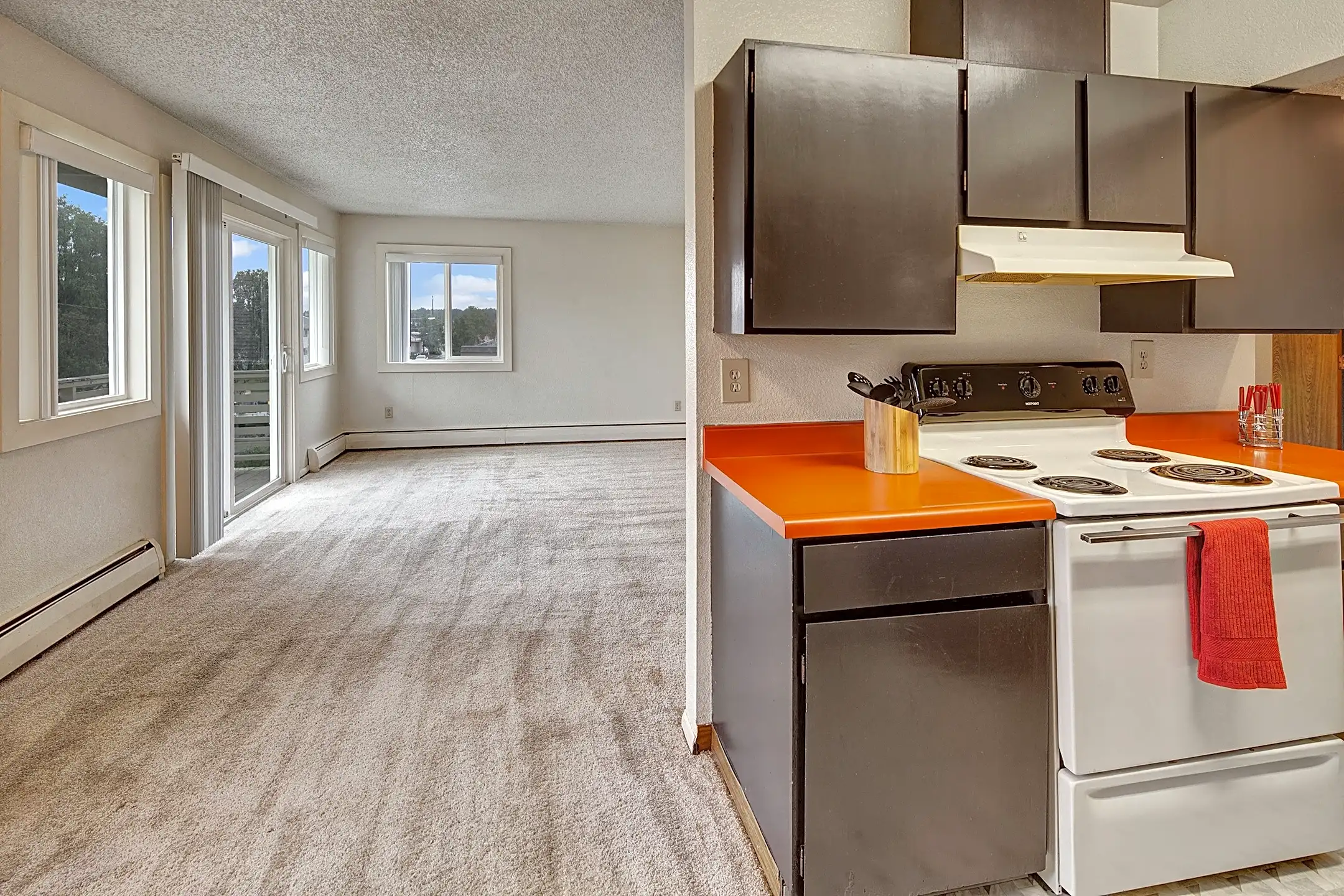 Arctic Sun Apartments 625 W 46th Ave Anchorage, AK Apartments for