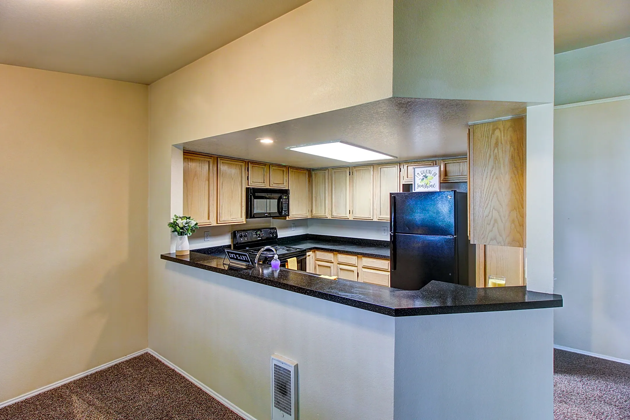 Kitchen - Fairway Lane - Bremerton, WA