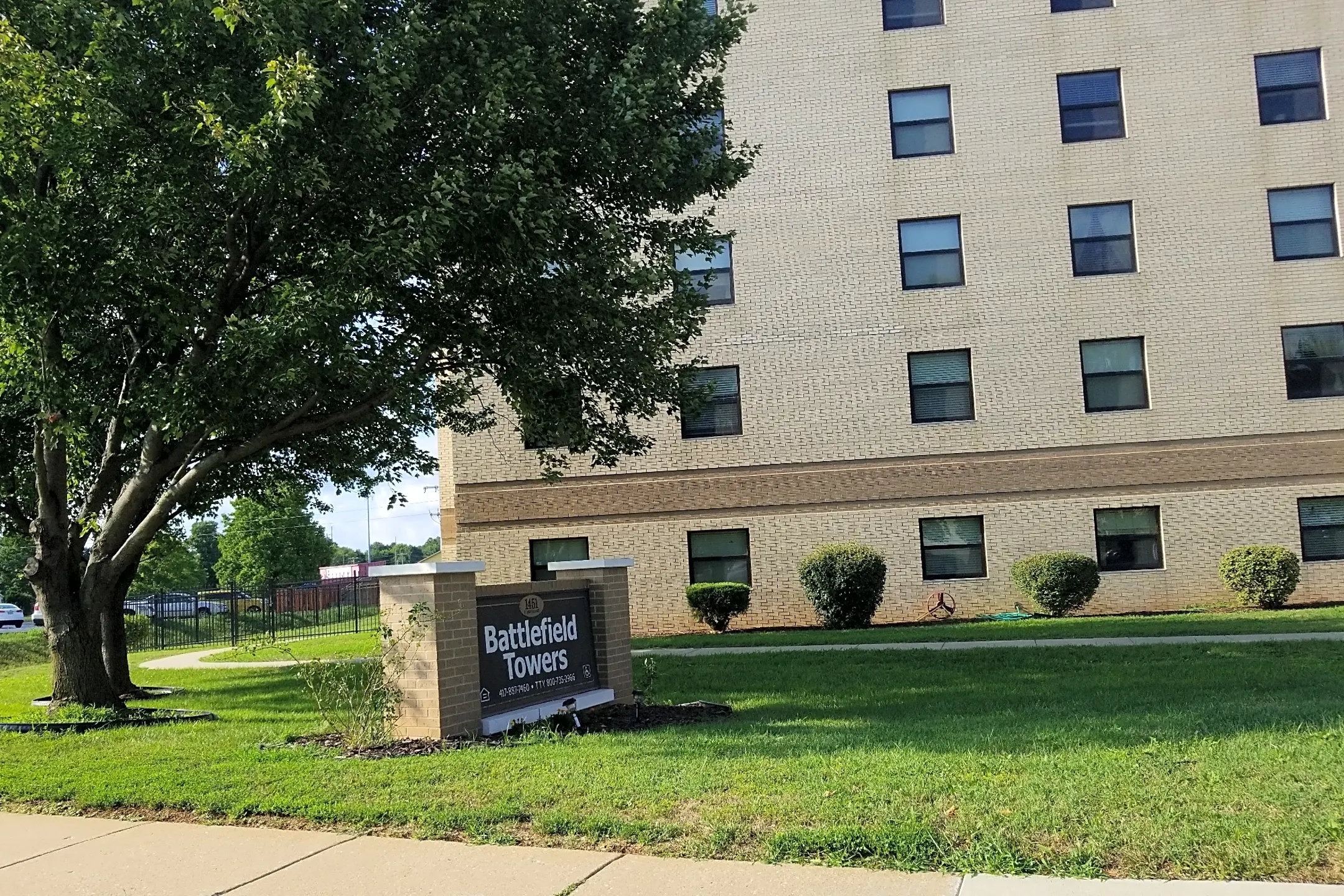 Battlefield Towers - 1451 E Woodland St | Springfield, MO Apartments ...