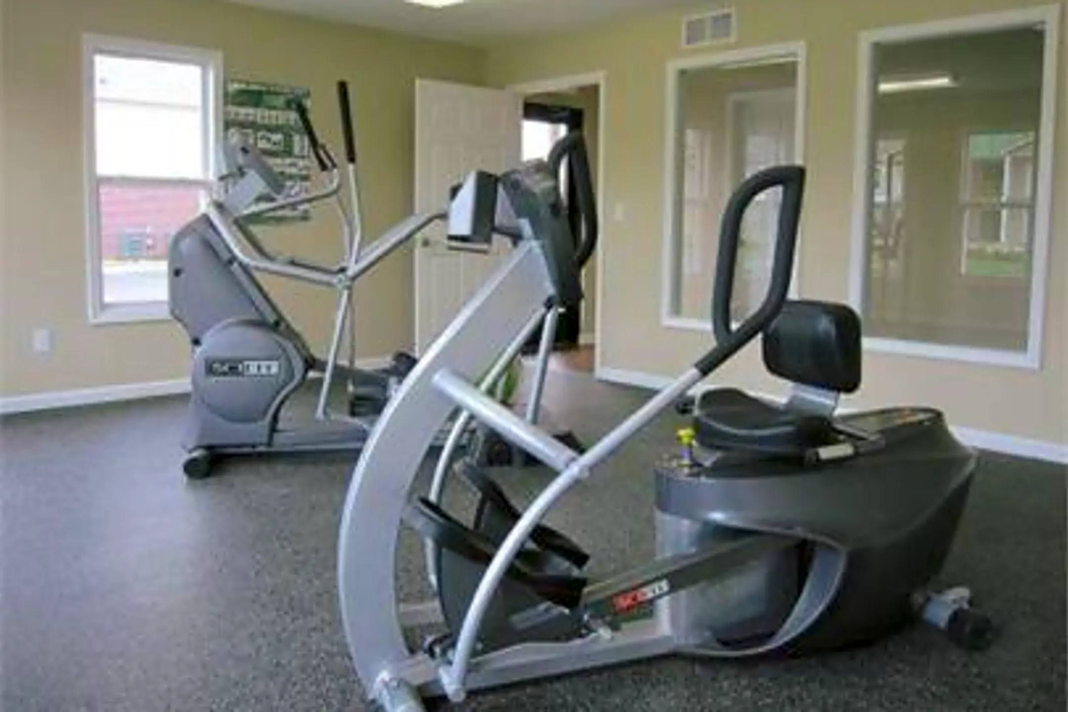 Fitness Weight Room - 6801 W Pages Ln - Louisville, KY