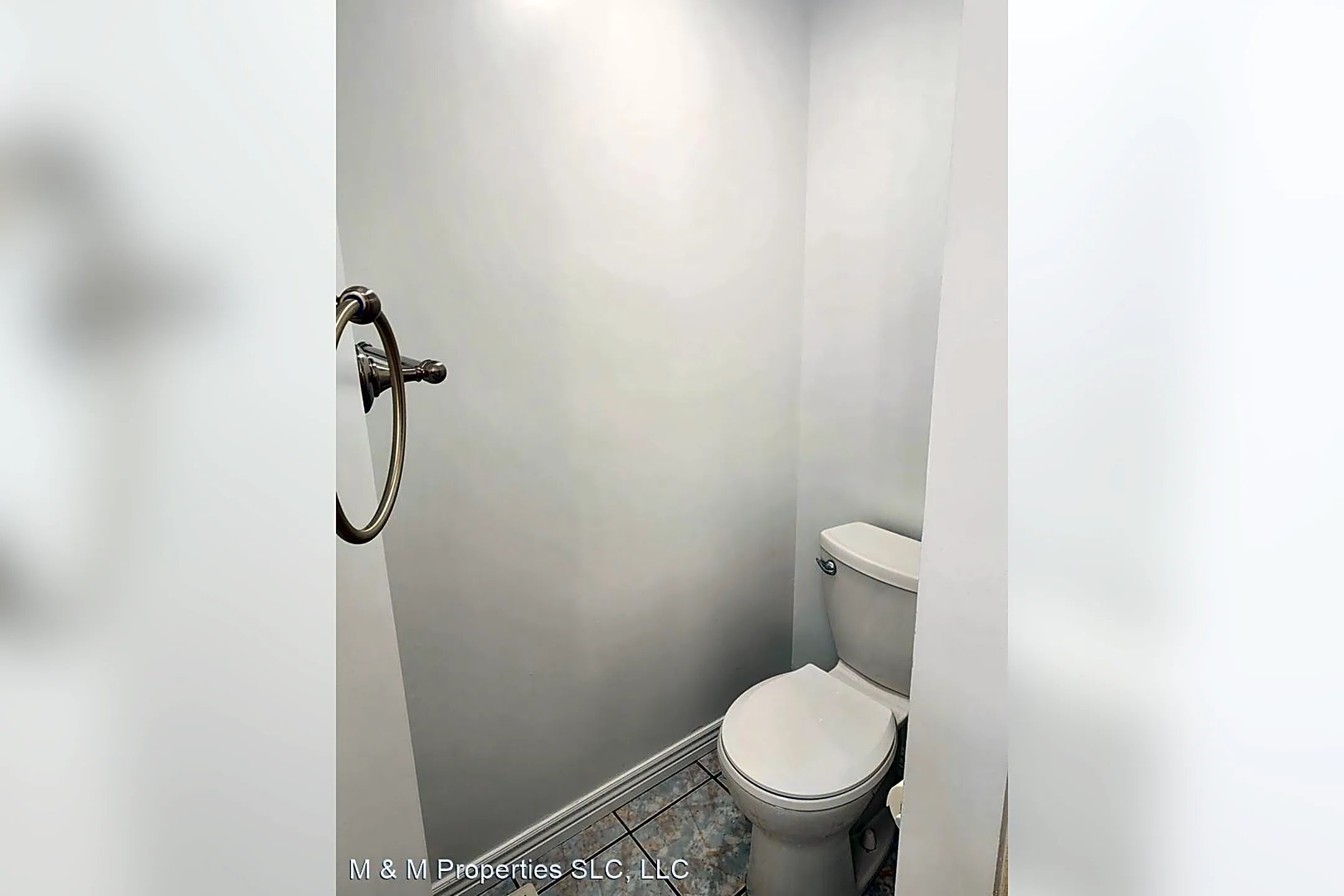 Bathroom - 6087 S 1430 E - Murray, UT