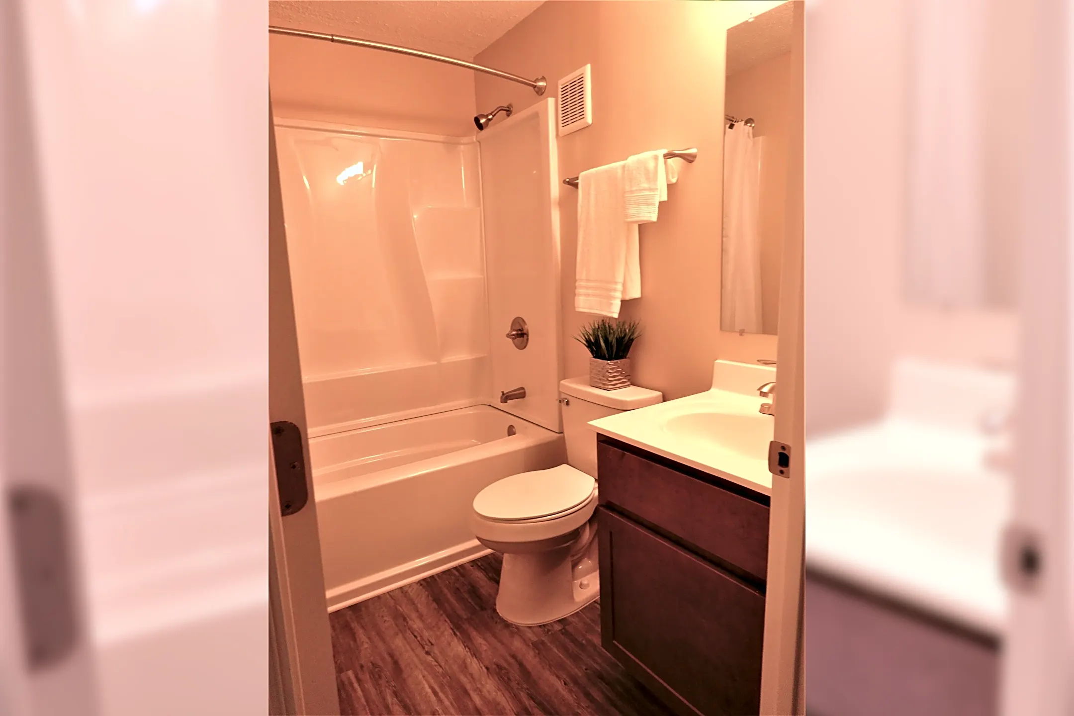 Saratoga Place 3401 Queensway Dr Erlanger, KY Apartments for Rent