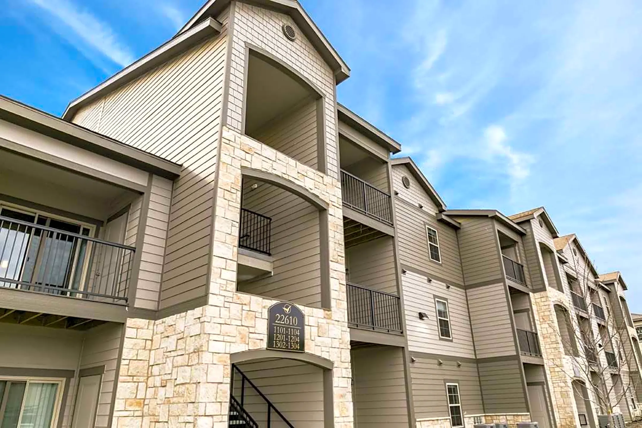 Apartments In Spring Hill Ks