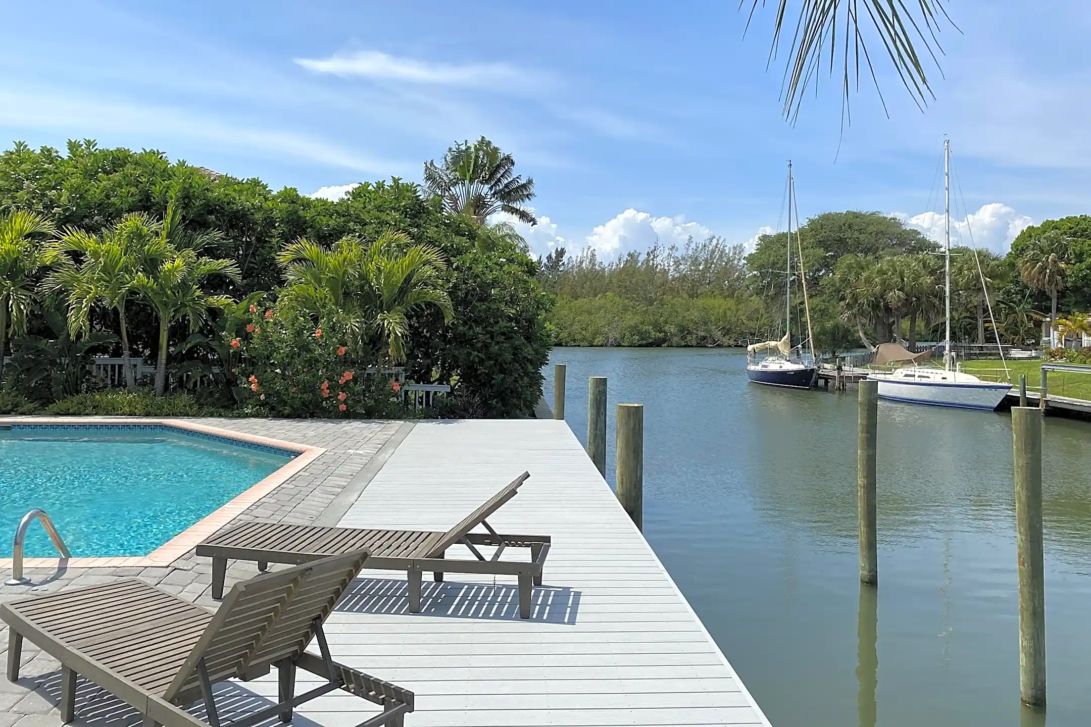 Pool - 705 Bahia Mar Rd - Vero Beach, FL