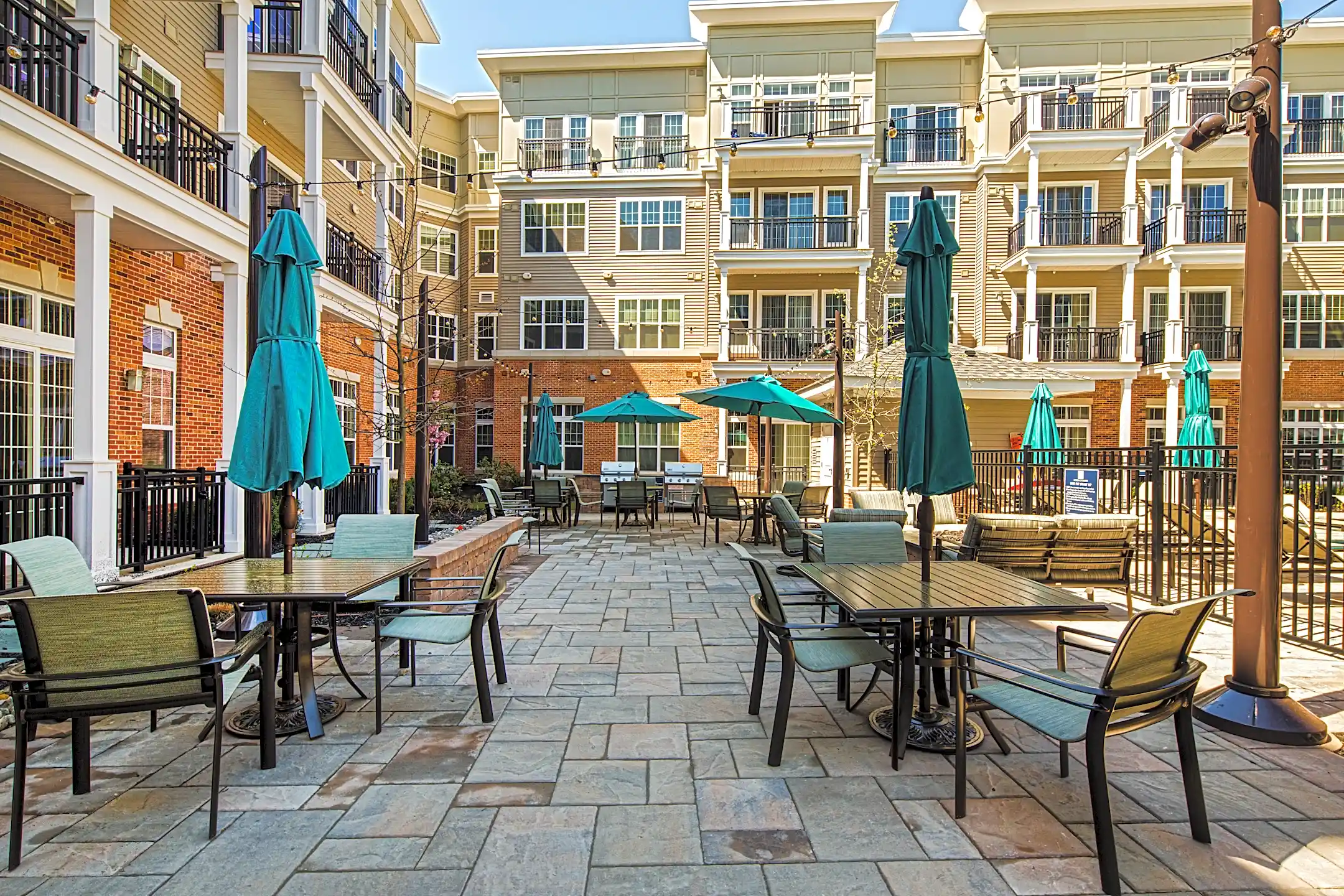 Woodmont Metro at Metuchen Station 99 New Street Metuchen, NJ