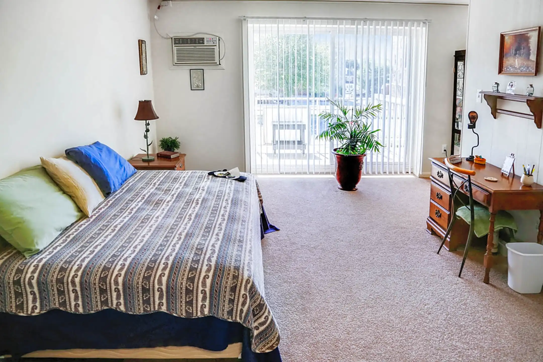 Washington Court Apartments 1901 Lehigh St Easton, PA Apartments