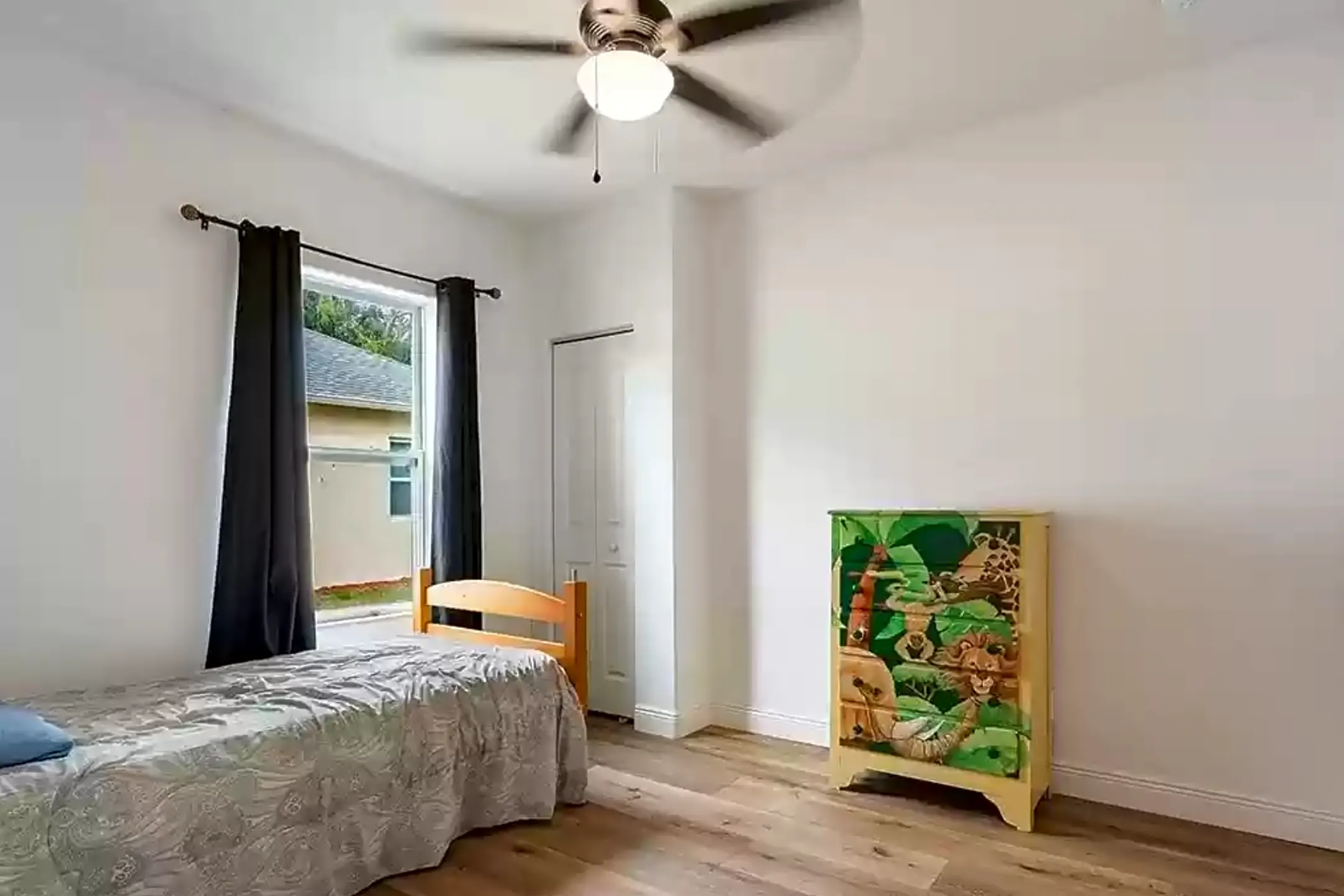 Bedroom - 6406 4th Lane - Vero Beach, FL