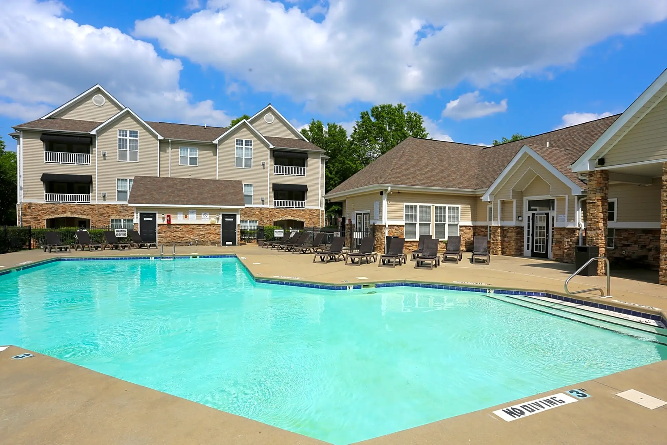 Allerton Place Apartment Homes 3201 Allerton Cir Greensboro, NC