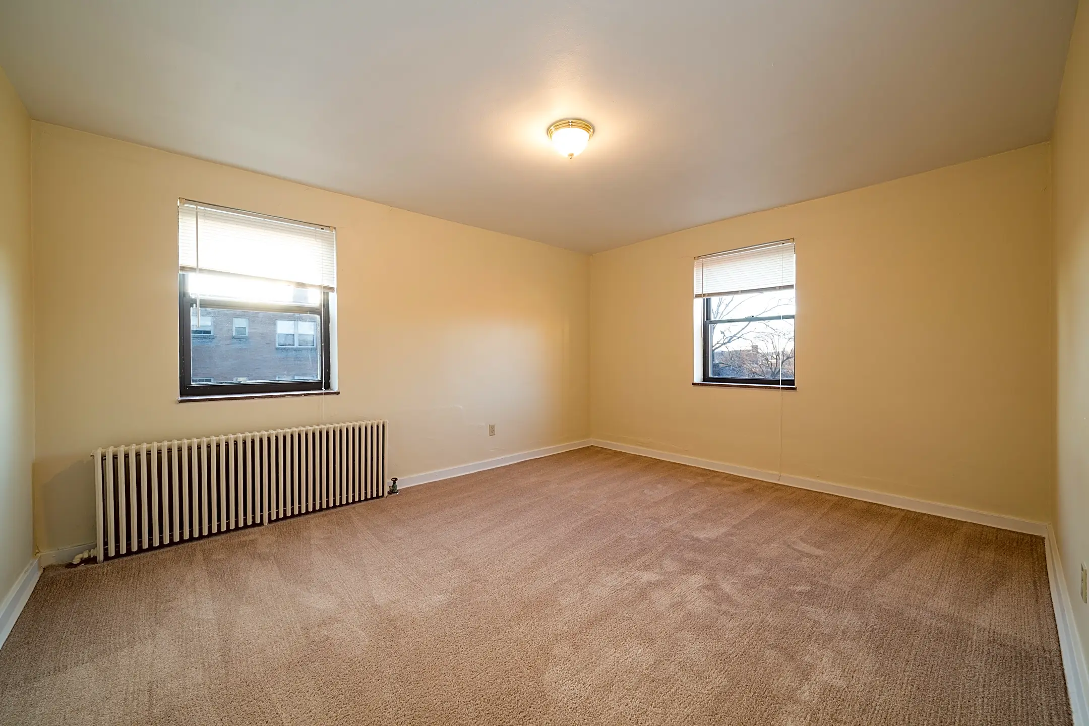 Normandy Apartments 5530 Fifth Avenue Pittsburgh, PA Apartments for