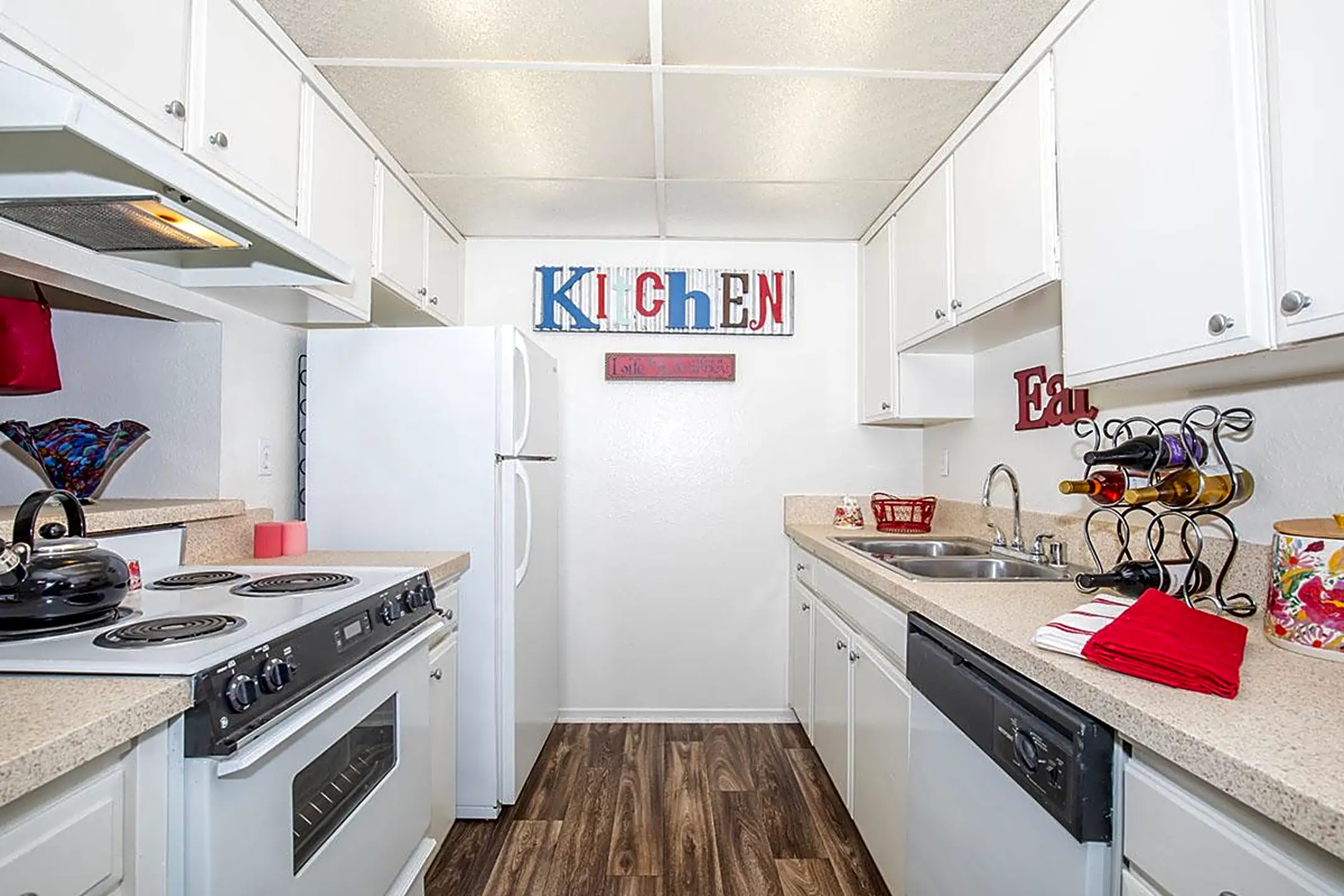 Villa Creek Apartment Homes Cypress, CA 90630