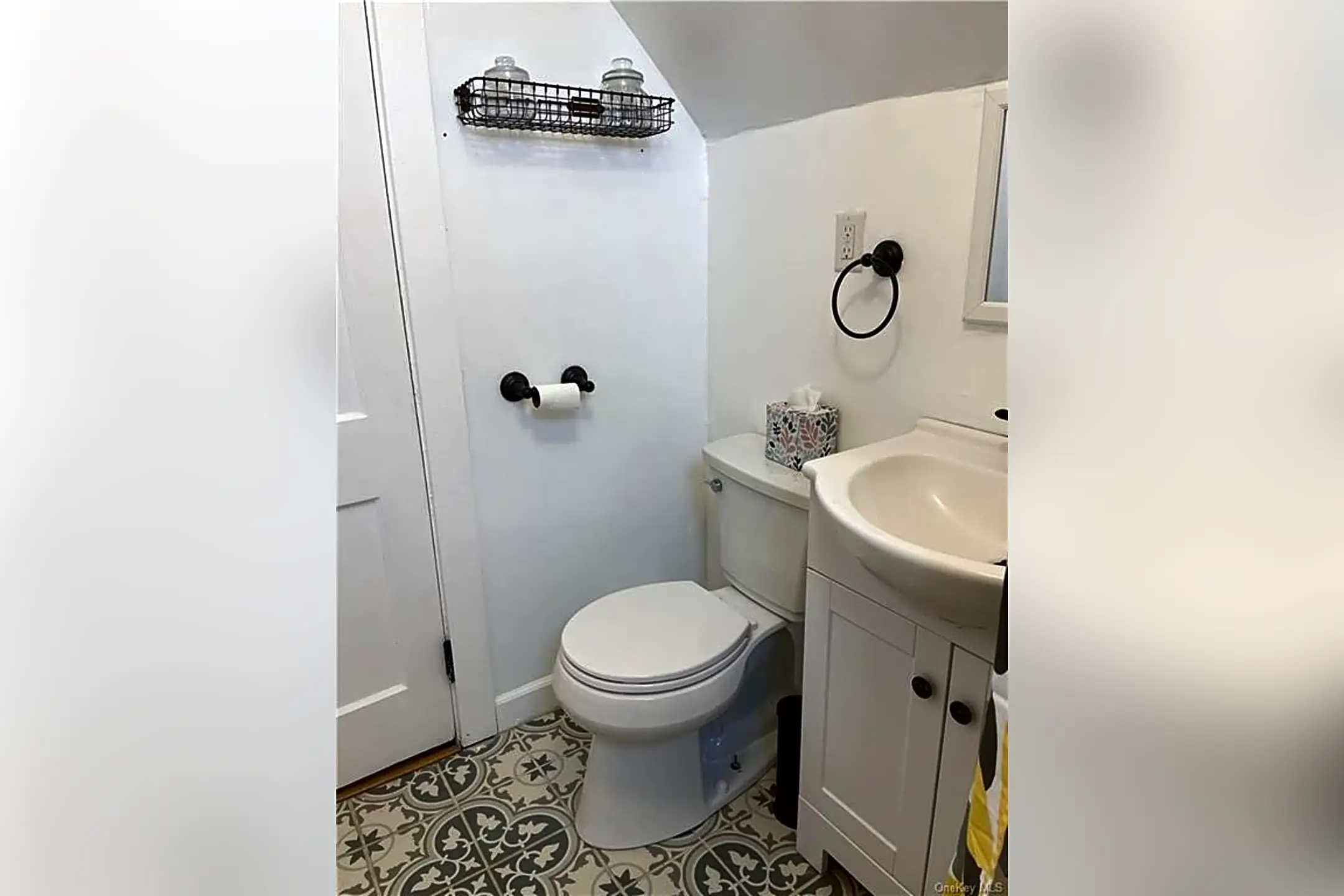 21 Clinton Ave Warwick, NY Houses for Rent Rent.