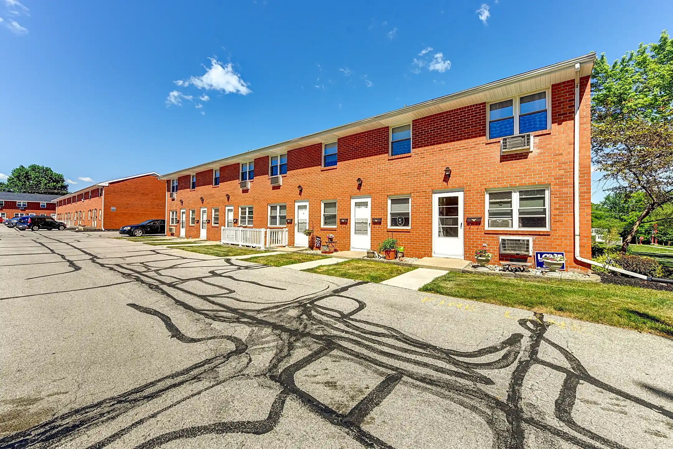 Rossford Hills Rossford, OH 43460