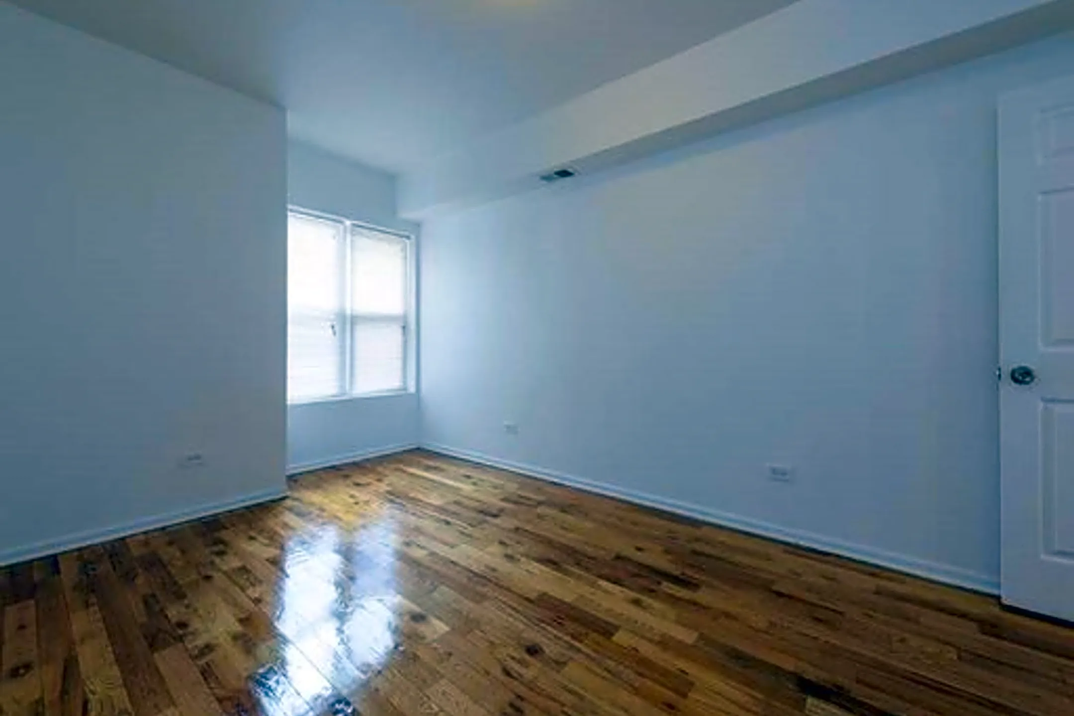 2721-e-75th-pl-chicago-il-apartments-for-rent-rent