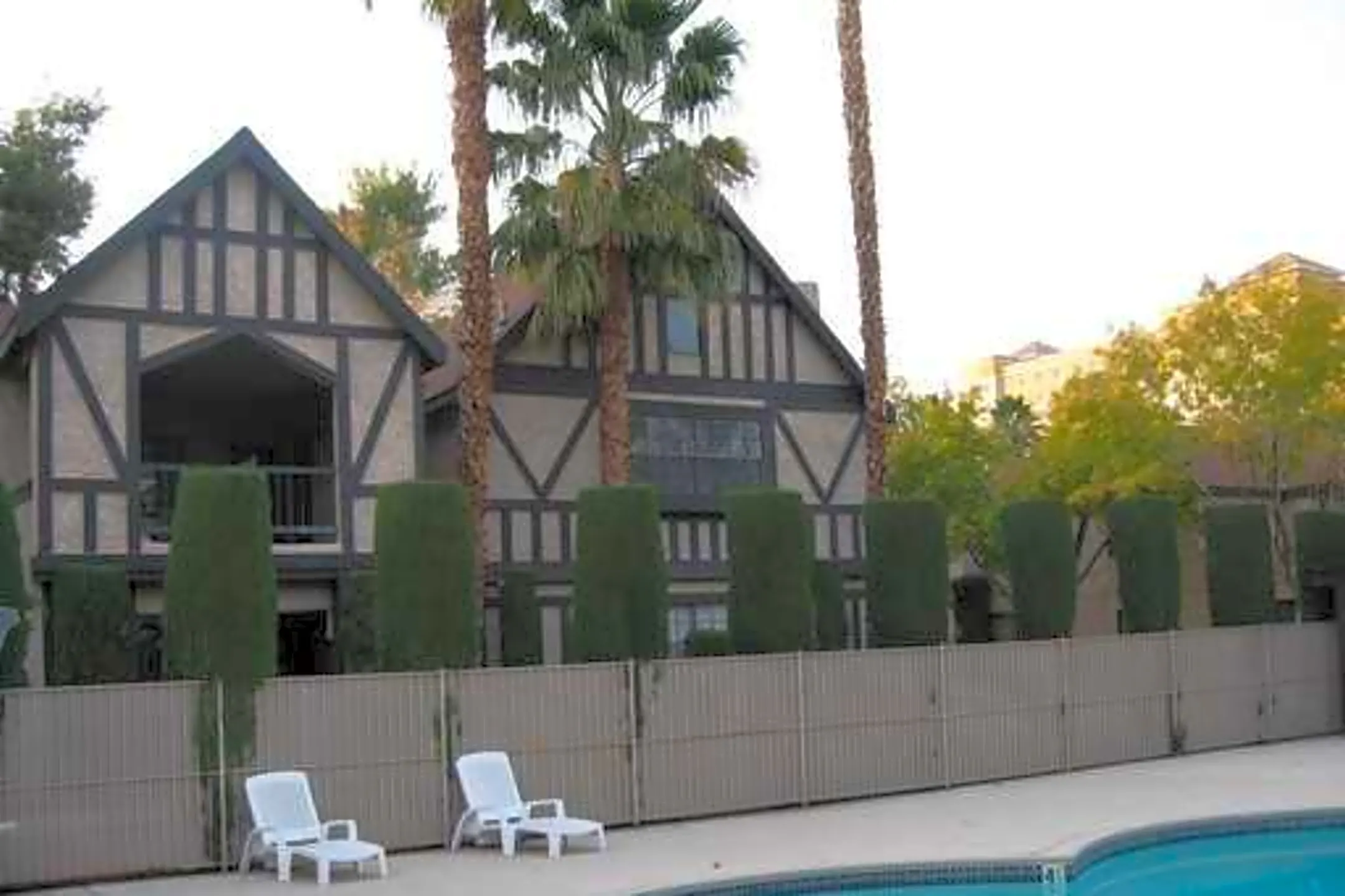 International Villas - 4630 Koval Ln | Las Vegas, NV Apartments for