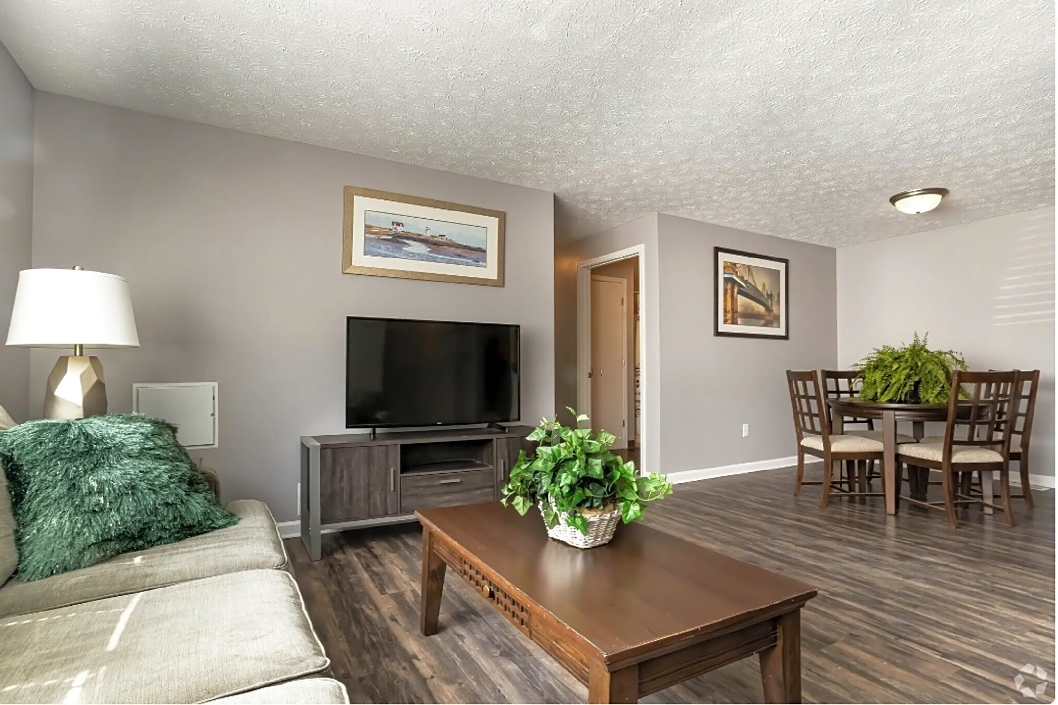 CenterPointe Apartments & Townhomes Canandaigua, NY 14424