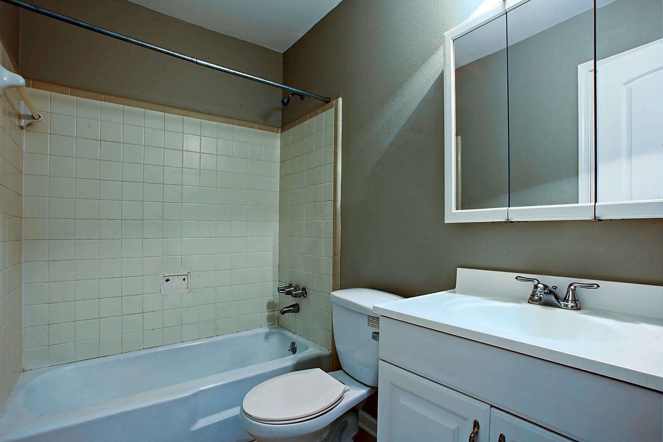 Bathroom - Gulf South Real Estate - Covington, LA