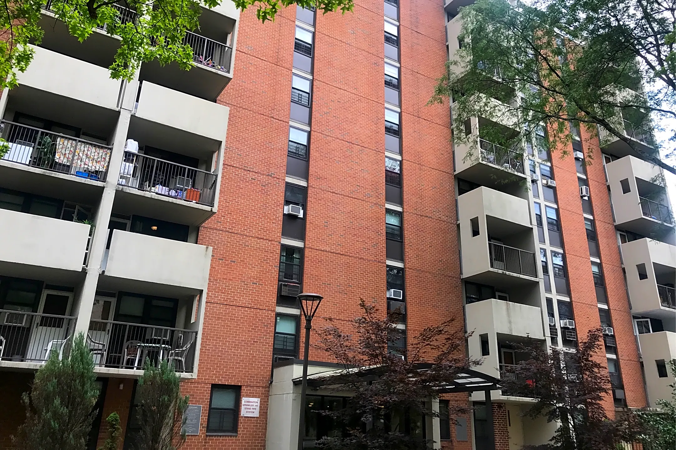 Apartments Near White Plains