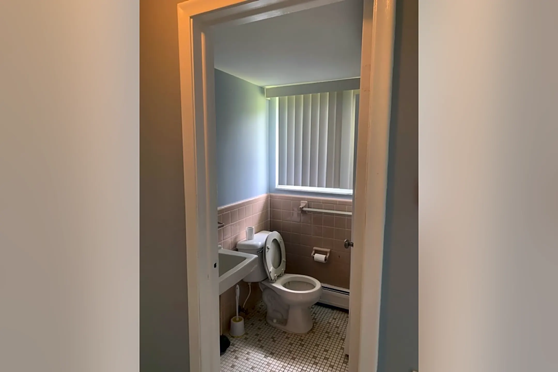 415 E Mill St 415 E Mill St unit 8 Capac, MI Apartments for Rent