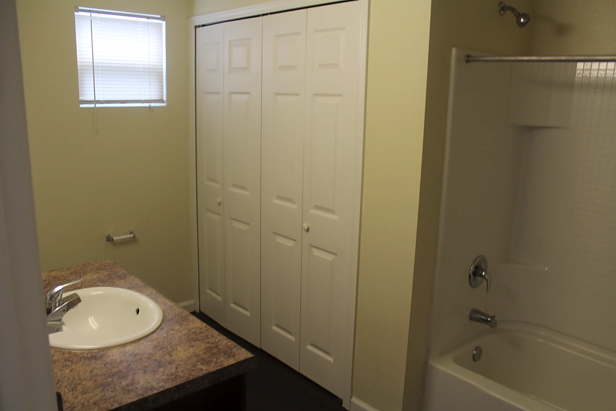 Sunquest Apartments 23850 N Stuart Place Rd Harlingen, TX